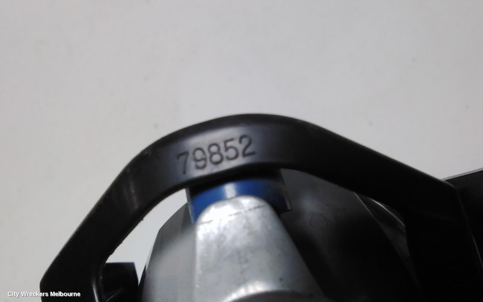 TOYOTA COROLLA LEFT INDICATOR/FOG/SIDE, BUMPER FOGLAMP, ZRE182R, HATCH, 10/2012 - 03/2015