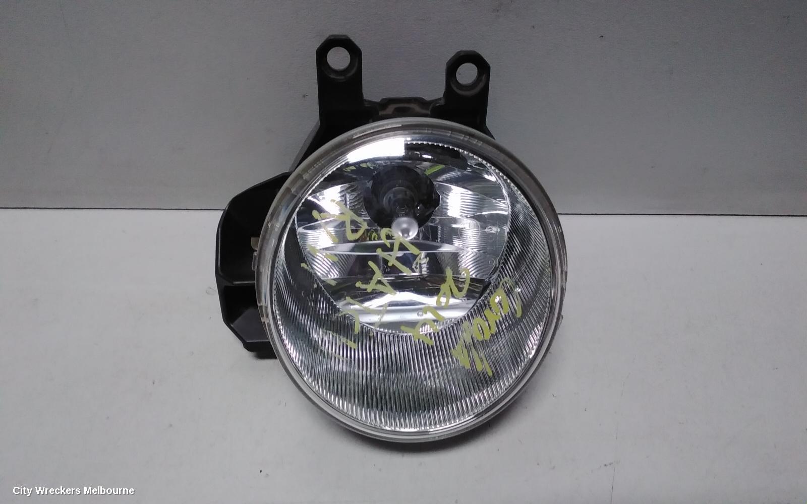TOYOTA COROLLA LEFT INDICATOR/FOG/SIDE, BUMPER FOGLAMP, ZRE182R, HATCH, 10/2012 - 03/2015