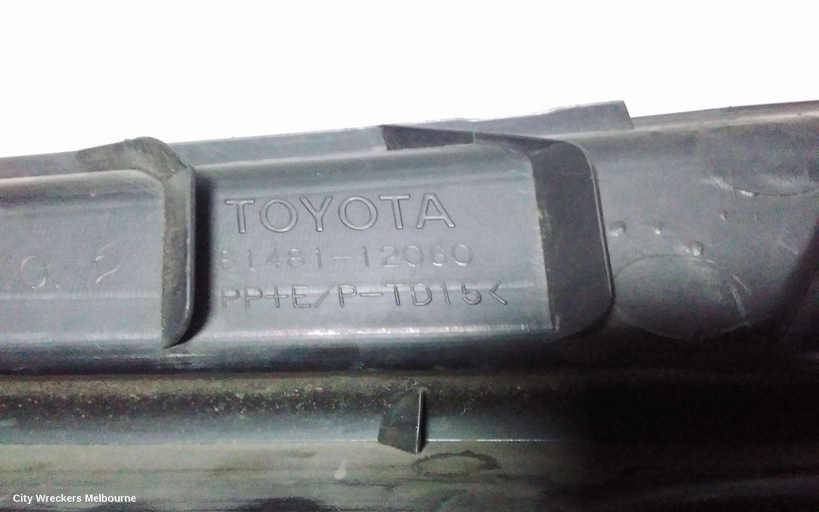 TOYOTA COROLLA RIGHT INDICATOR/FOG/SIDE, BUMPER FOGLAMP, ZRE152R, HATCH, 03/2007 - 10/2009