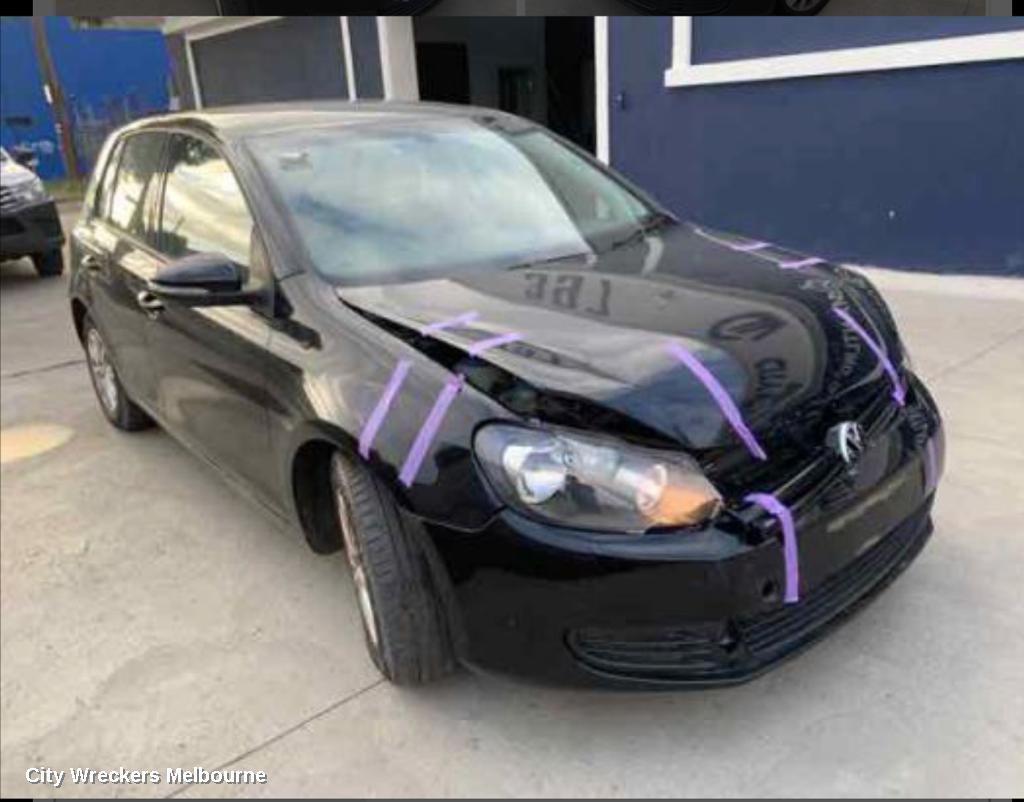 VOLKSWAGEN GOLF REAR GARNISH, TAILGATE LAMP (LH SIDE), GEN 6, 12/2008 - 03/2013