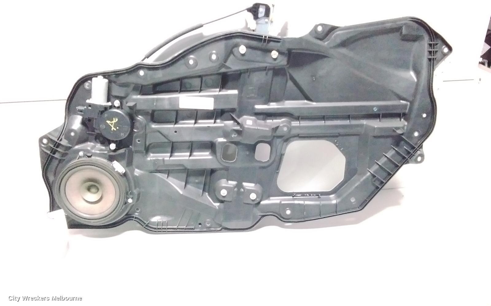 MAZDA 2 RIGHT FRONT WINDOW REG/MOTOR, DE SERIES, POWER, 3DR HATCH, 09/2007 - 09/2014