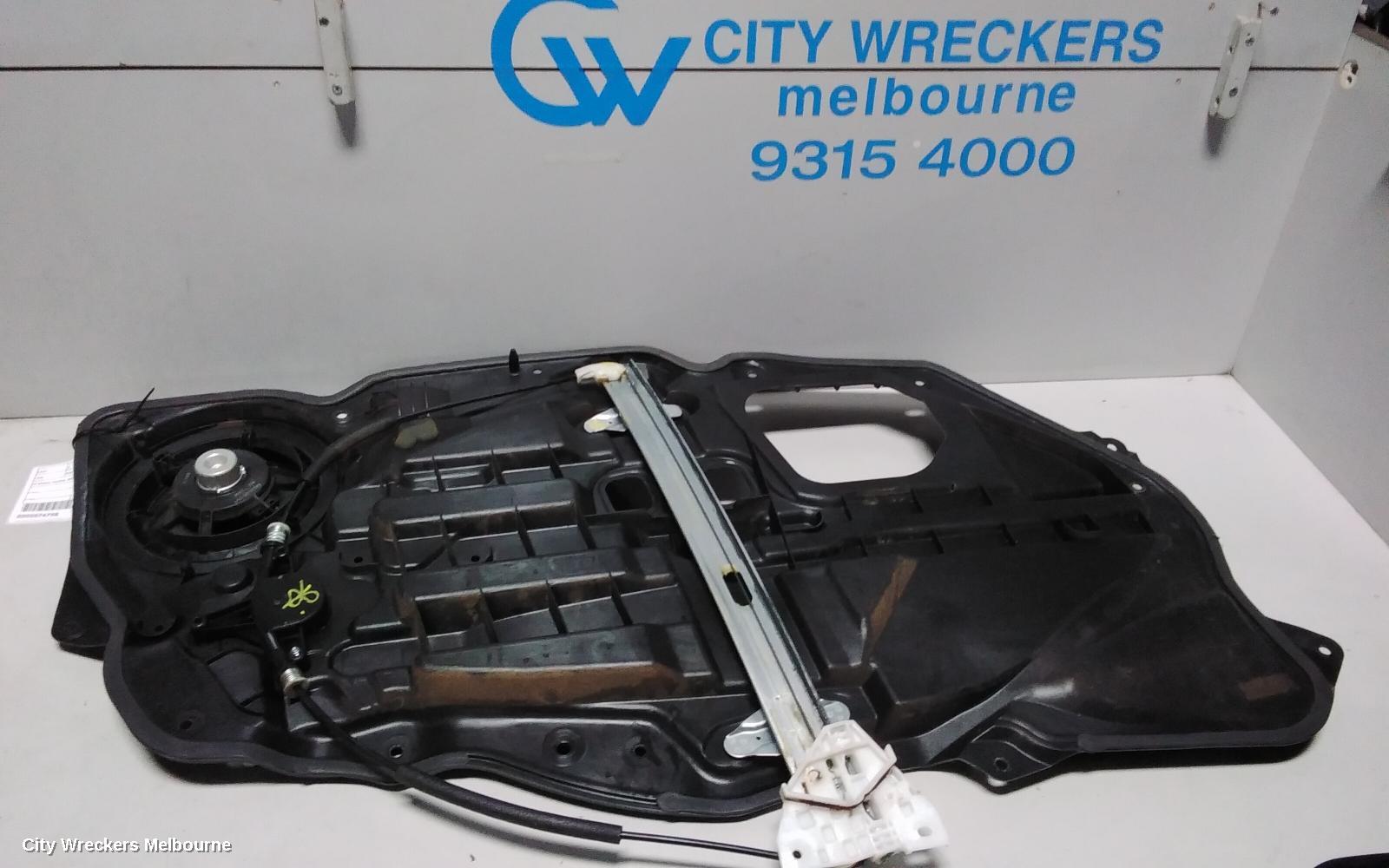 MAZDA 2 RIGHT FRONT WINDOW REG/MOTOR, DE SERIES, POWER, 3DR HATCH, 09/2007 - 09/2014