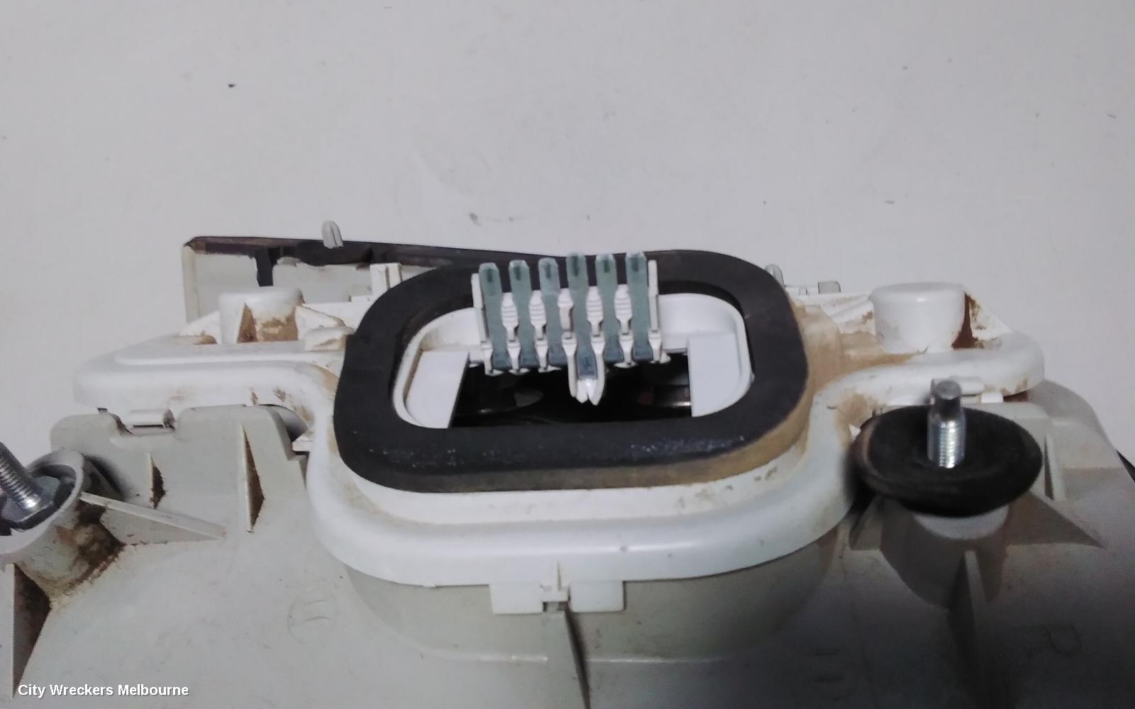 HOLDEN ASTRA RIGHT TAILLIGHT, TS, 5DR & 3DR, 09/1998 - 10/2006