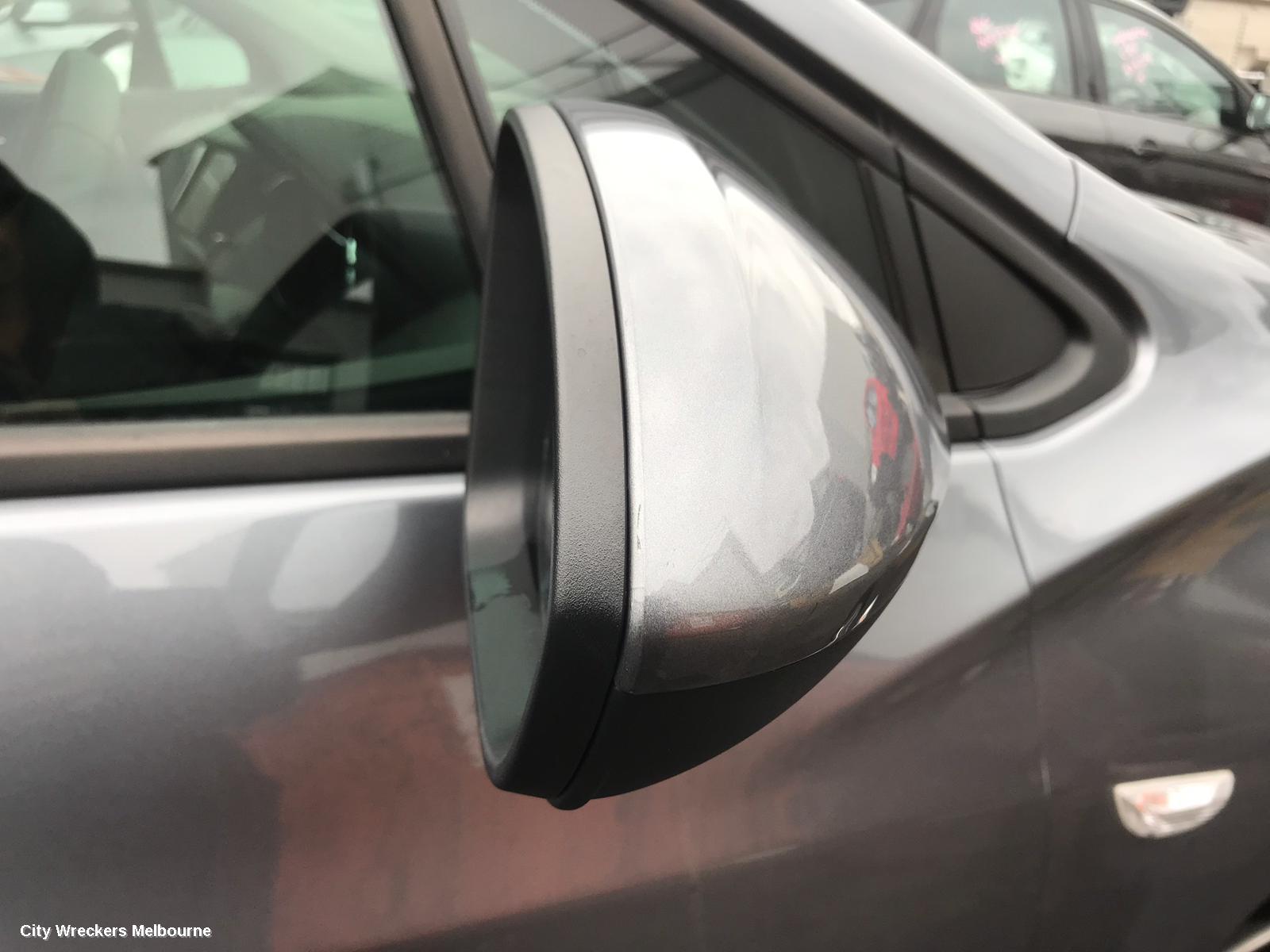 HOLDEN ASTRA DOOR HANDLE, OUTER, RH FRONT, SEDAN, COLOUR CODED, W/ KEYLESS ENTRY TYPE, BL, 05/2017 - 12/2020