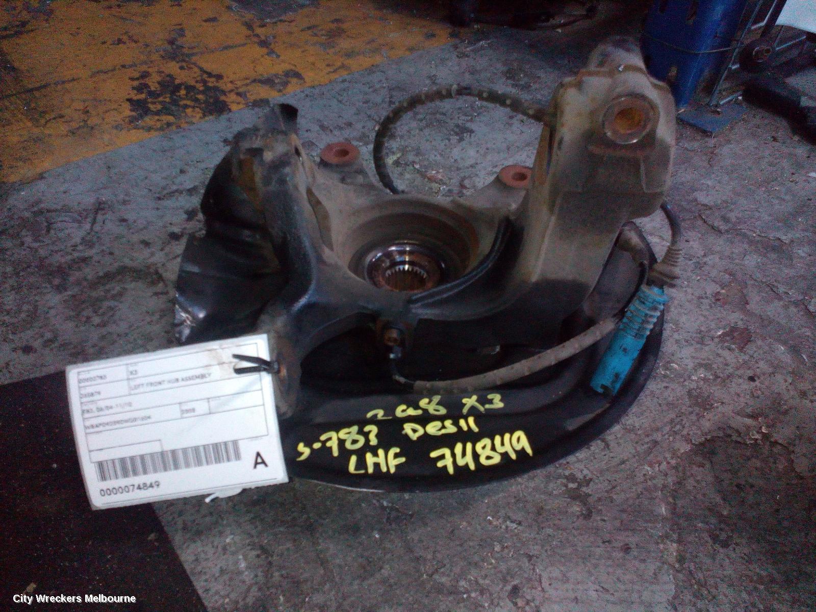 BMW X3 LEFT FRONT HUB ASSEMBLY, E83, 06/2004 - 11/2010