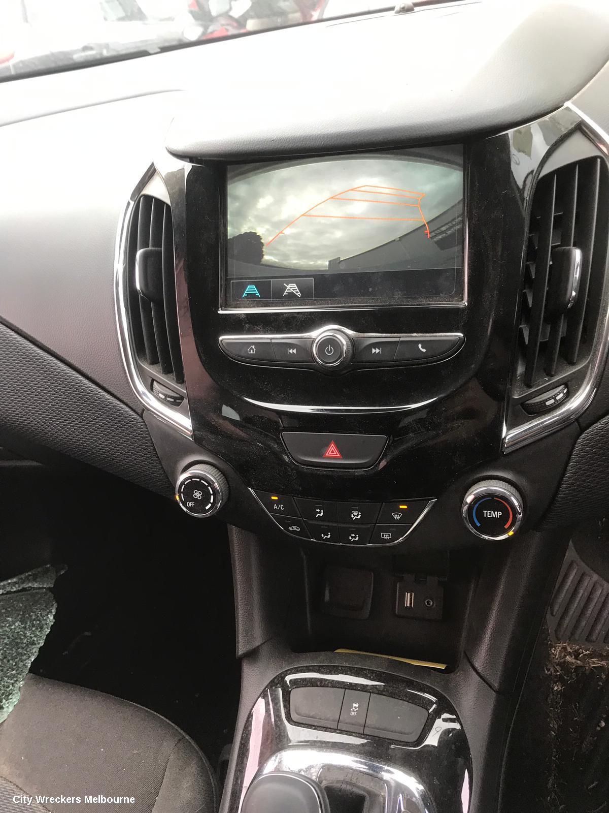 HOLDEN ASTRA DOOR HANDLE, OUTER, RH FRONT, SEDAN, COLOUR CODED, W/ KEYLESS ENTRY TYPE, BL, 05/2017 - 12/2020