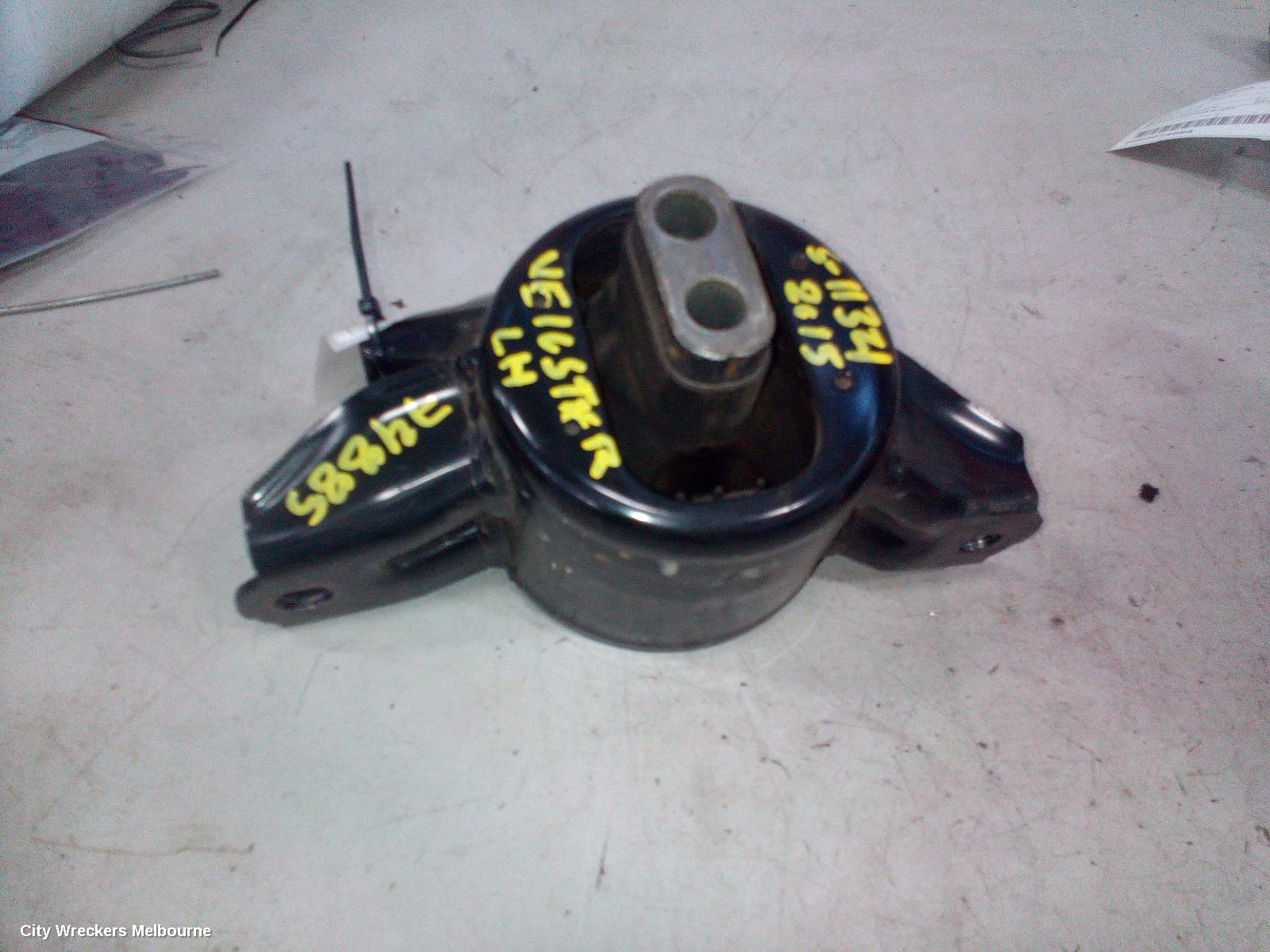HYUNDAI VELOSTER MOUNT, FS, 10/2011 - 08/2019