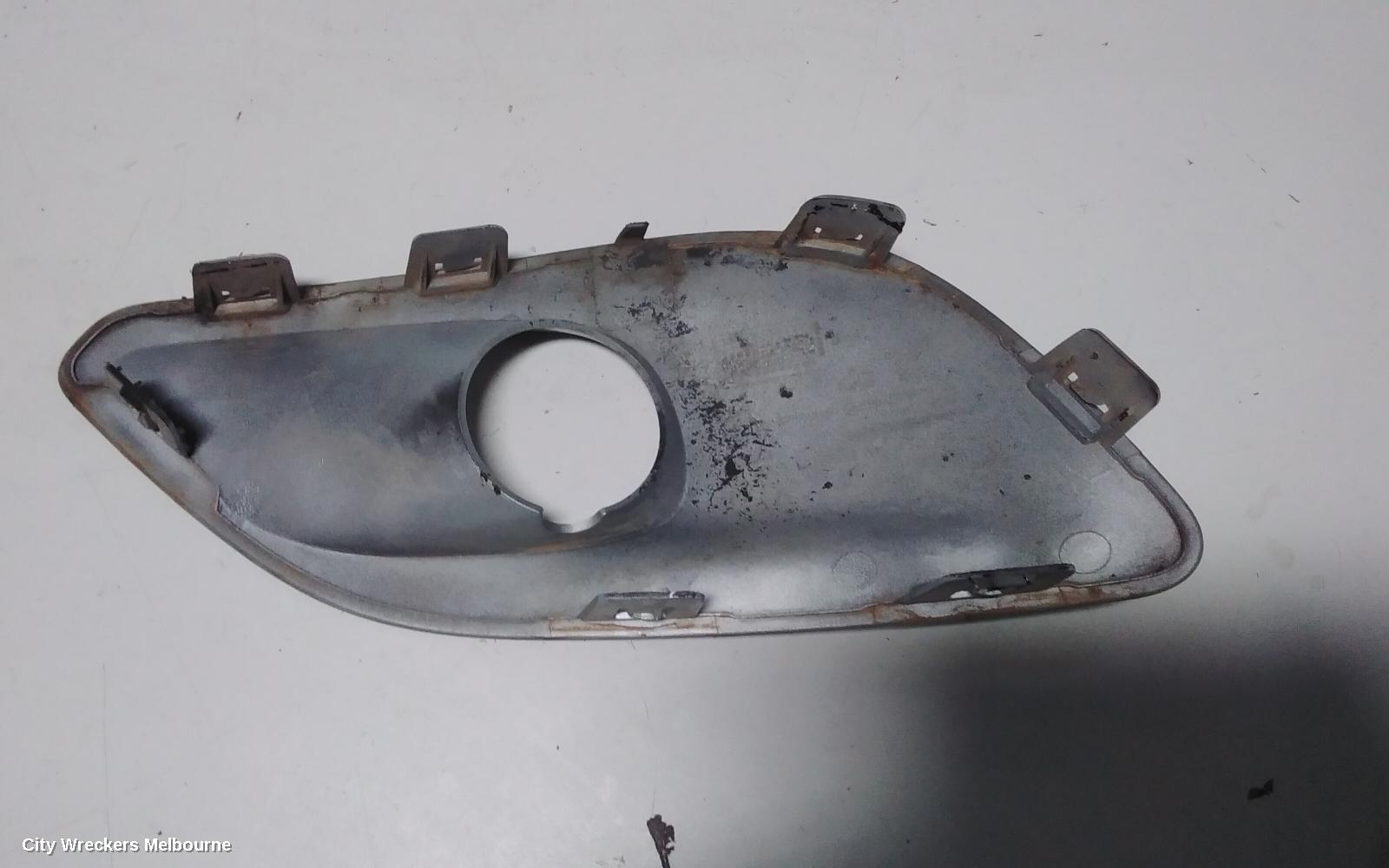 PEUGEOT 308 LEFT INDICATOR/FOG/SIDE, BUMPER FOGLAMP, T9, ACTIVE/ALLURE, 10/2014 ONWARDS