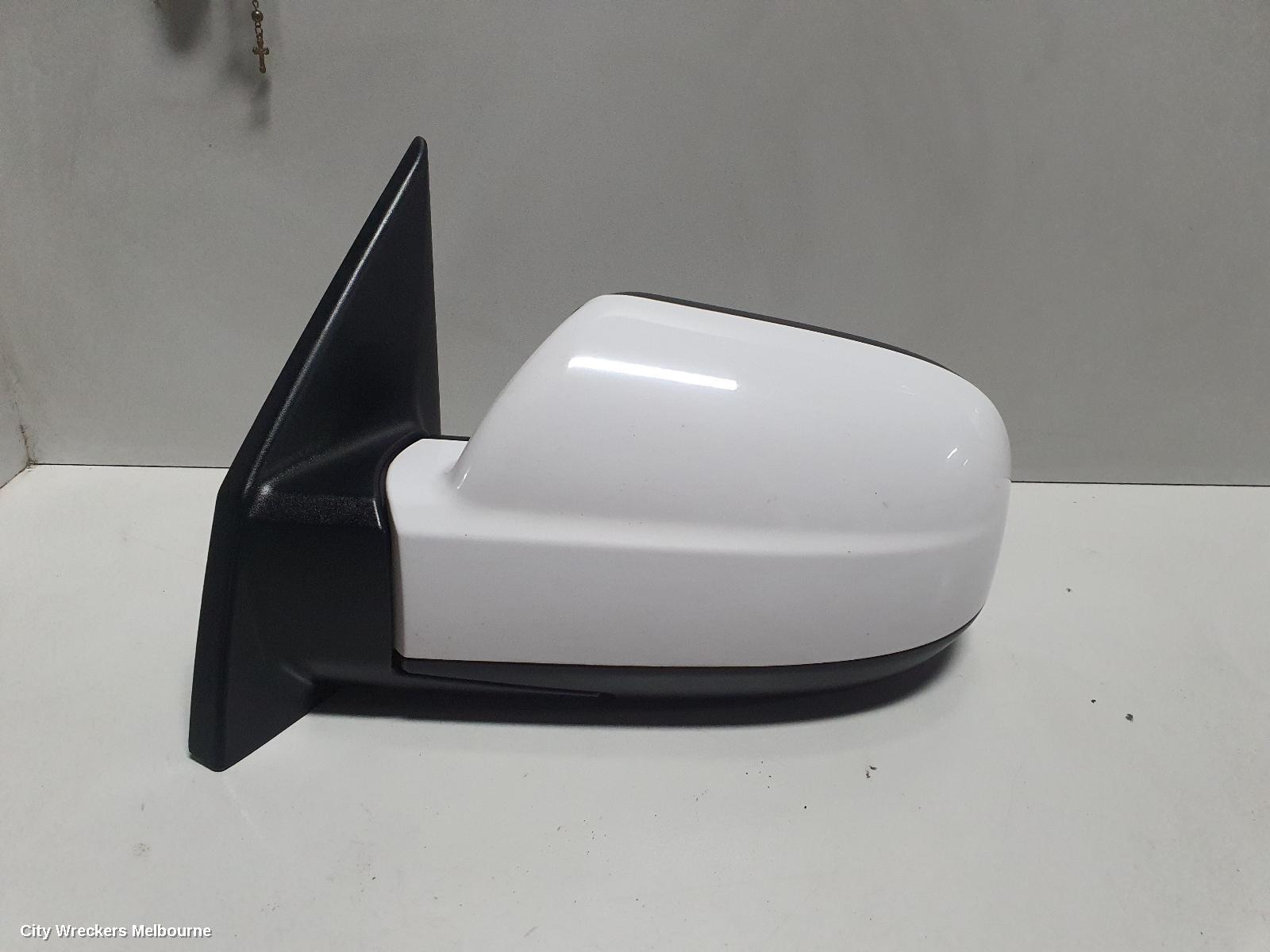 RENAULT KALEOS LEFT DOOR MIRROR, H45 11/2011 - 08/2013