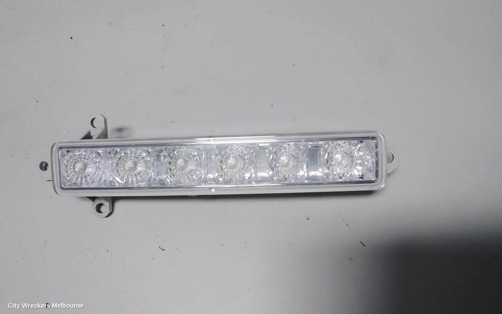 PEUGEOT 308 RIGHT INDICATOR/FOG/SIDE, BUMPER FOGLAMP, T9, ACTIVE/ALLURE, 10/2014 - 01/2021