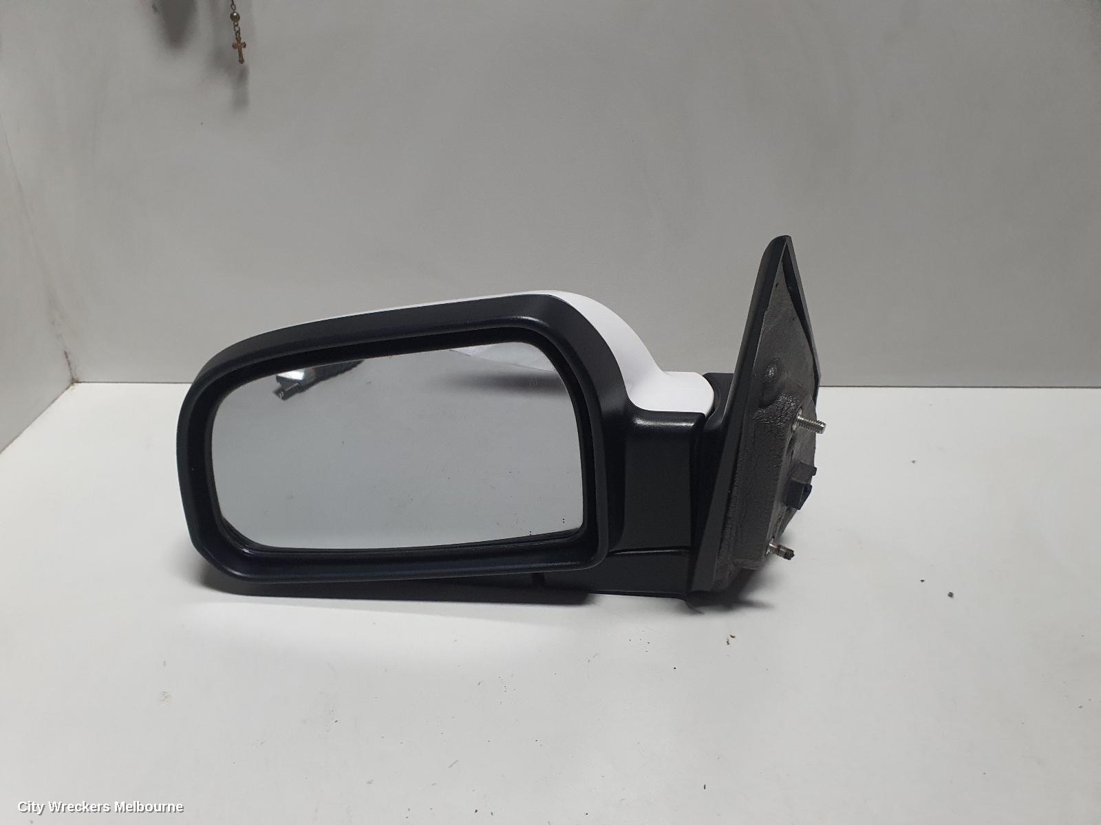 RENAULT KALEOS LEFT DOOR MIRROR, H45 11/2011 - 08/2013