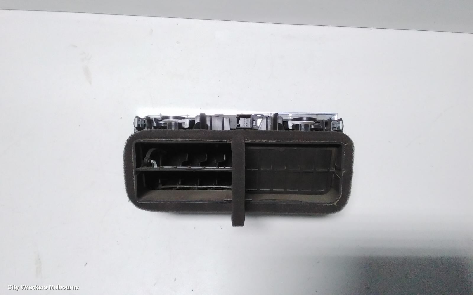 AUDI Q7, 4L, 09/2006 - 08/2015, CENTER AIRVENT: 74941