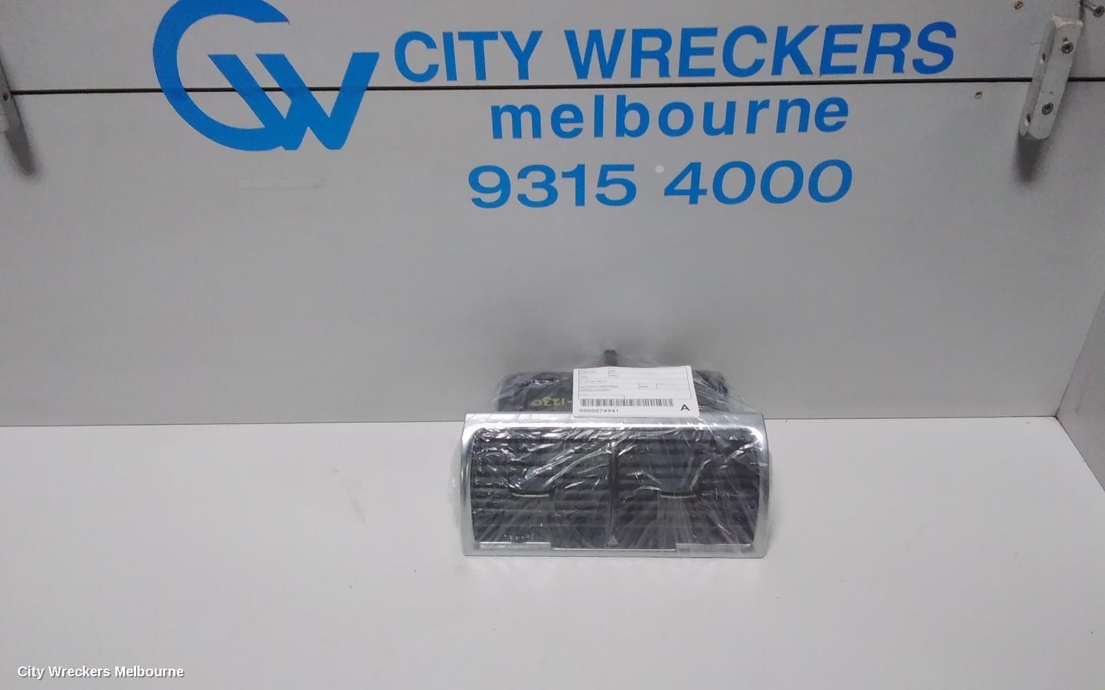 AUDI Q7, 4L, 09/2006 - 08/2015, CENTER AIRVENT: 74941