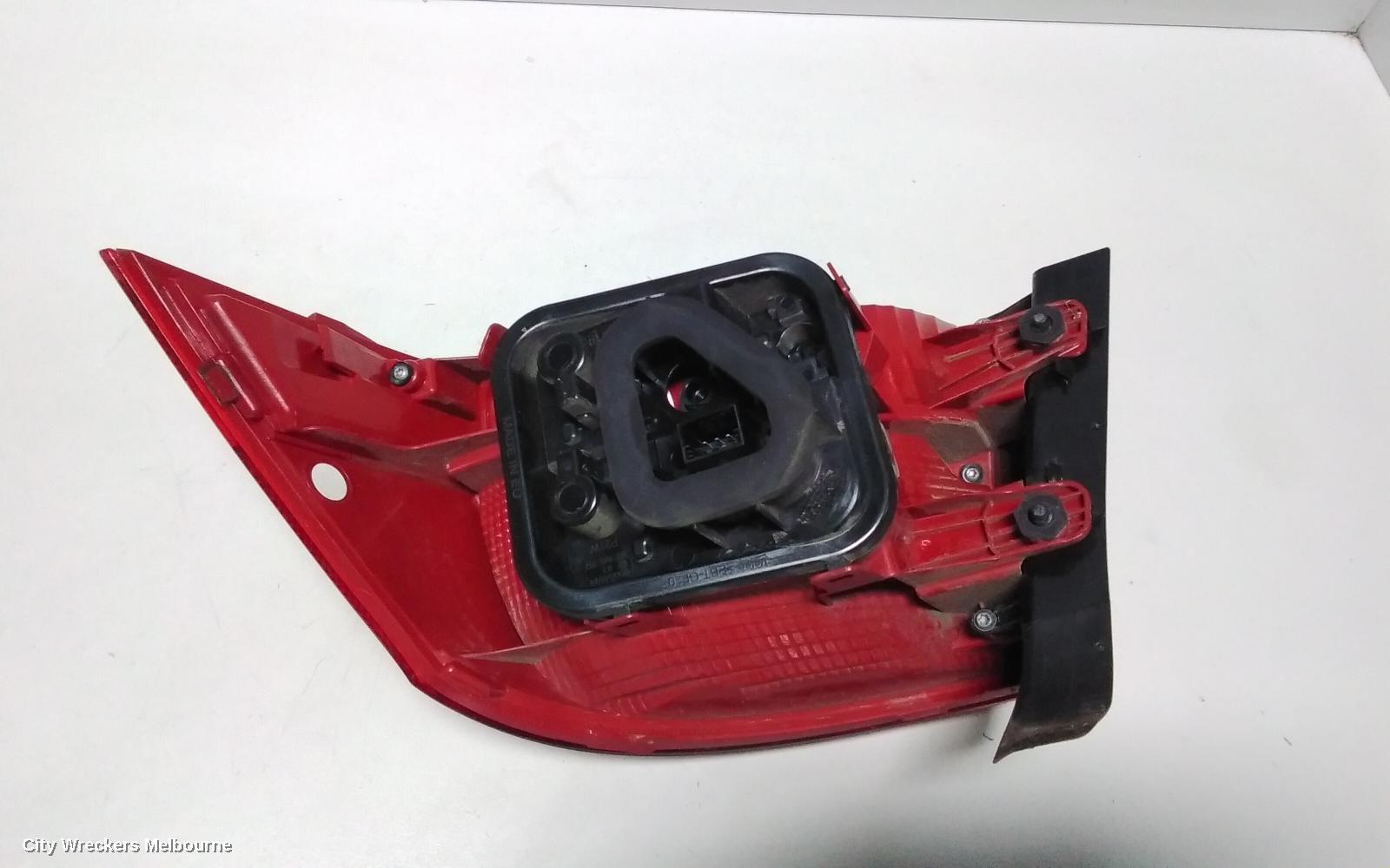VOLKSWAGEN PASSAT LEFT TAILLIGHT, 3C/MK6 B7, SEDAN, NON LED TYPE, 09/2010 - 05/2015