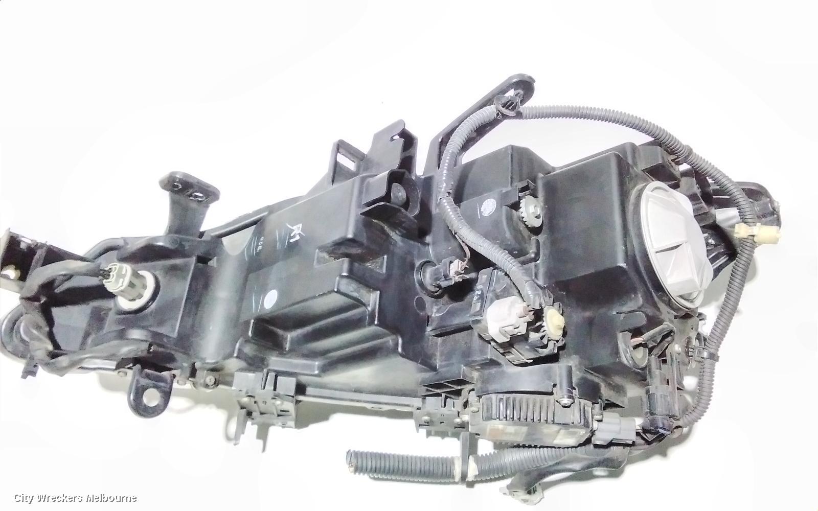NISSAN MURANO RIGHT HEADLAMP, Z51, 12/2008 - 08/2011
