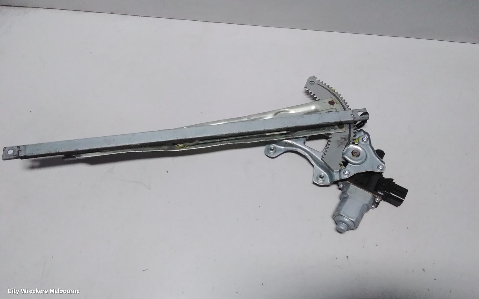 PEUGEOT 4008 LEFT FRONT WINDOW REG/MOTOR, 05/2012 - 12/2017