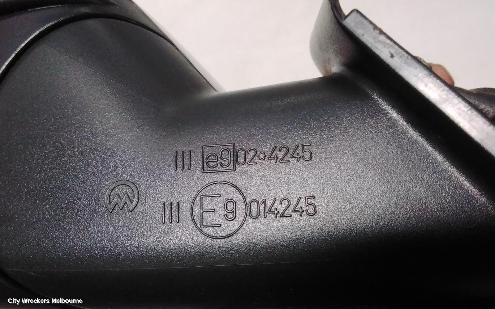 SKODA OCTAVIA LEFT DOOR MIRROR, 1Z, ELEGANCE/SCOUT, MANUAL FOLD, W/ SURROUND LIGHT TYPE (6XN), 01/2004 - 01/2009