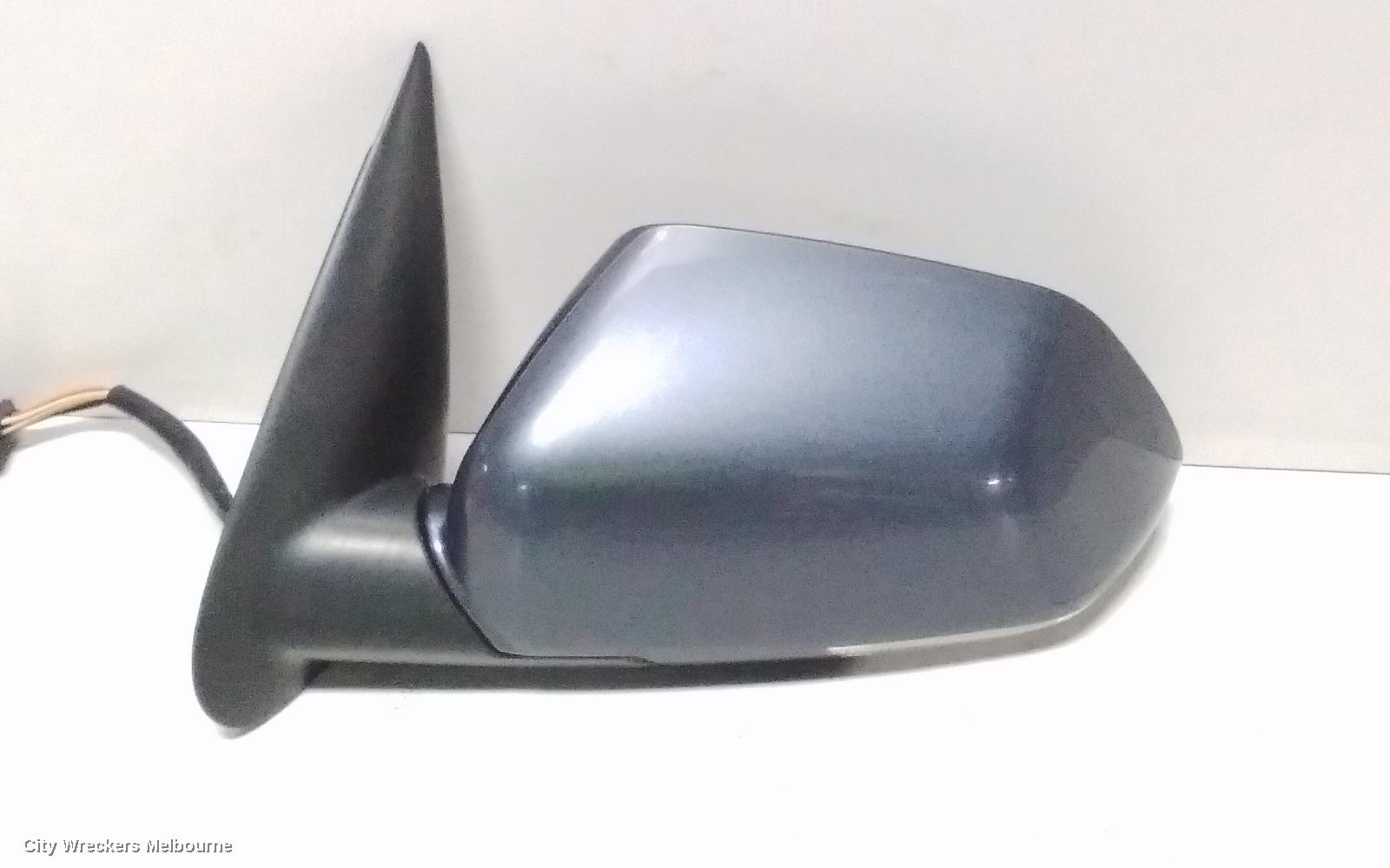 SKODA OCTAVIA LEFT DOOR MIRROR, 1Z, ELEGANCE/SCOUT, MANUAL FOLD, W/ SURROUND LIGHT TYPE (6XN), 01/2004 - 01/2009