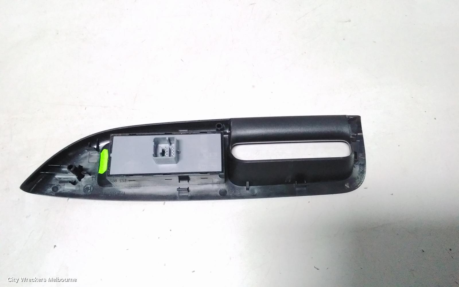 SKODA OCTAVIA PWR DR WIND SWITCH, RH FRONT (MASTER SWITCH), 1Z, 01/2004 - 05/2009