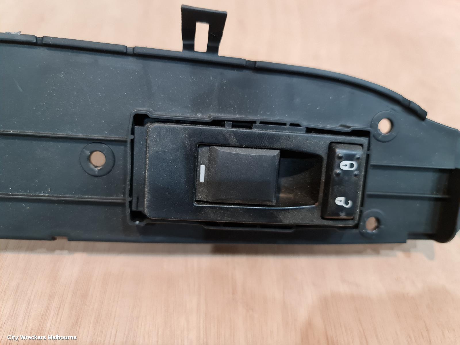 JEEP PATRIOT PWR DR WIND SWITCH, LH REAR, MK, 08/2007 - 12/2016