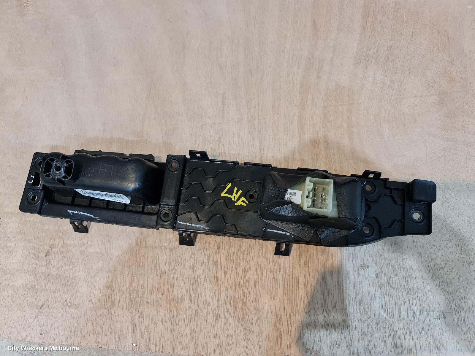 JEEP PATRIOT PWR DR WIND SWITCH, LH REAR, MK, 08/2007 - 12/2016