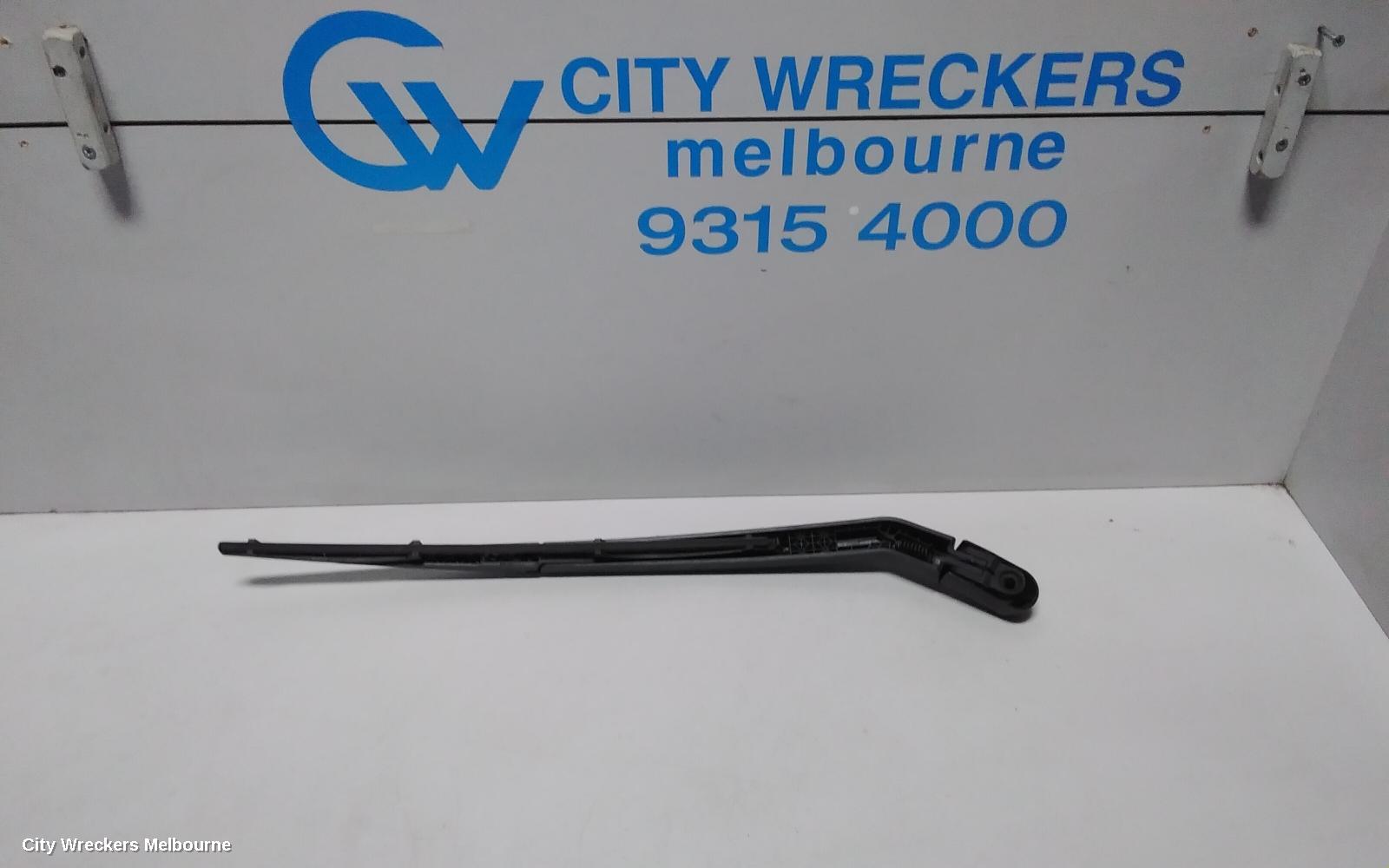 RENAULT KALEOS WIPER ARM, H45 11/2011 - 08/2013