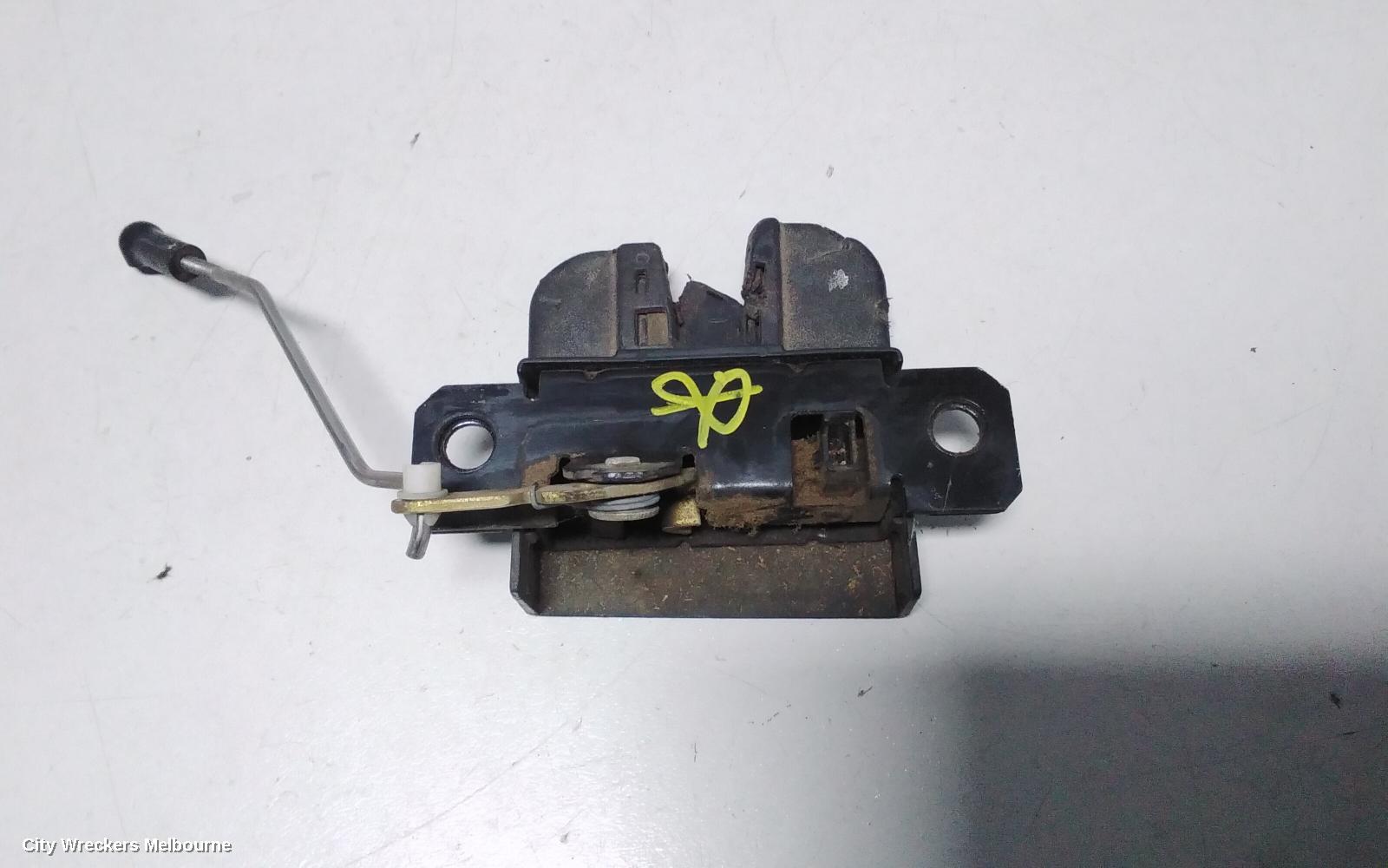 VOLKSWAGEN CADDY DOOR/BOOT/GATE LOCK, LEFT BARN DOOR LOCK, LOWER, 2K, 12/2004 - 06/2015