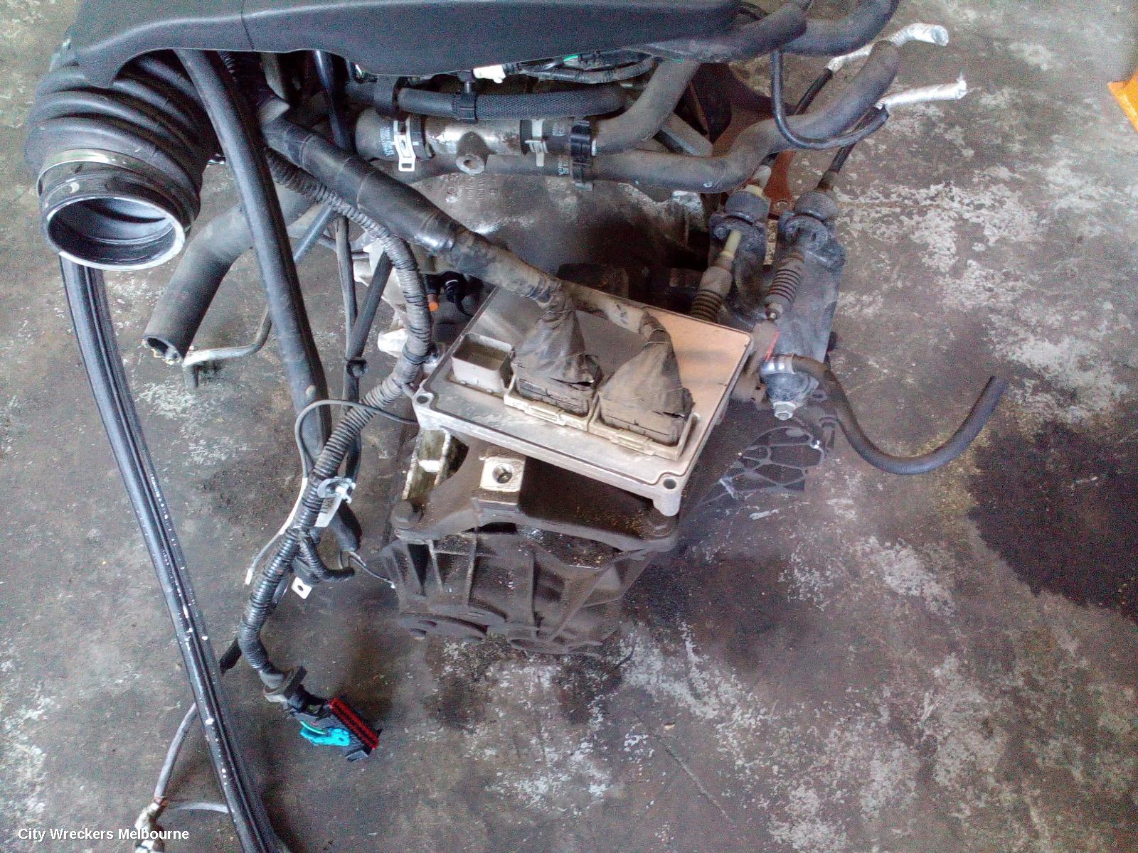 FORD FOCUS TRANS/GEARBOX, MANUAL, PETROL, 2.0, NON SPEEDO SENSOR IN SIDE OF BOX, LS-LT, 06/2005 - 04/2009