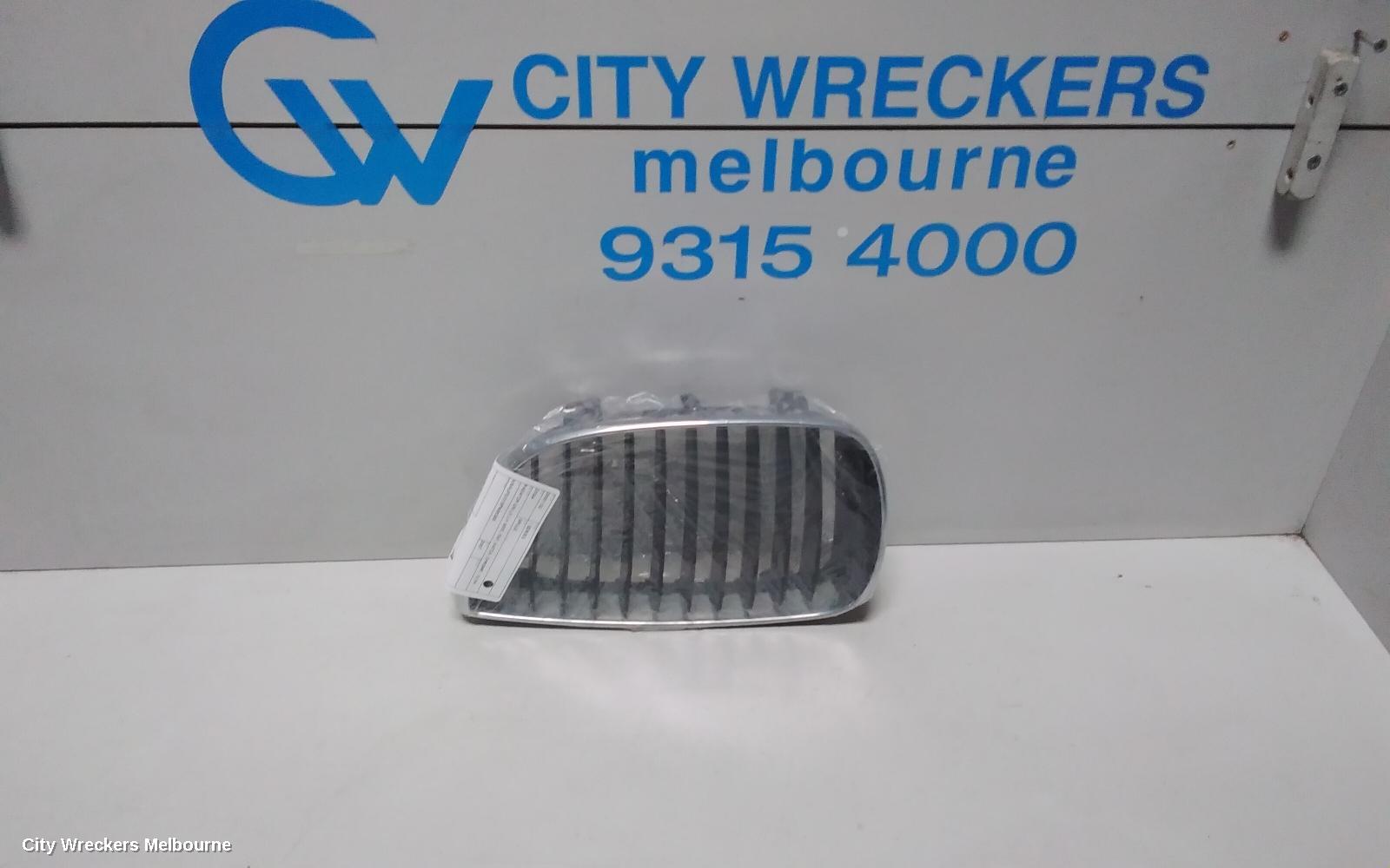 BMW 1 SERIES GRILLE, RADIATOR GRILLE (LH SIDE), E87, HATCH, CHROME, 10/2004 - 09/2011