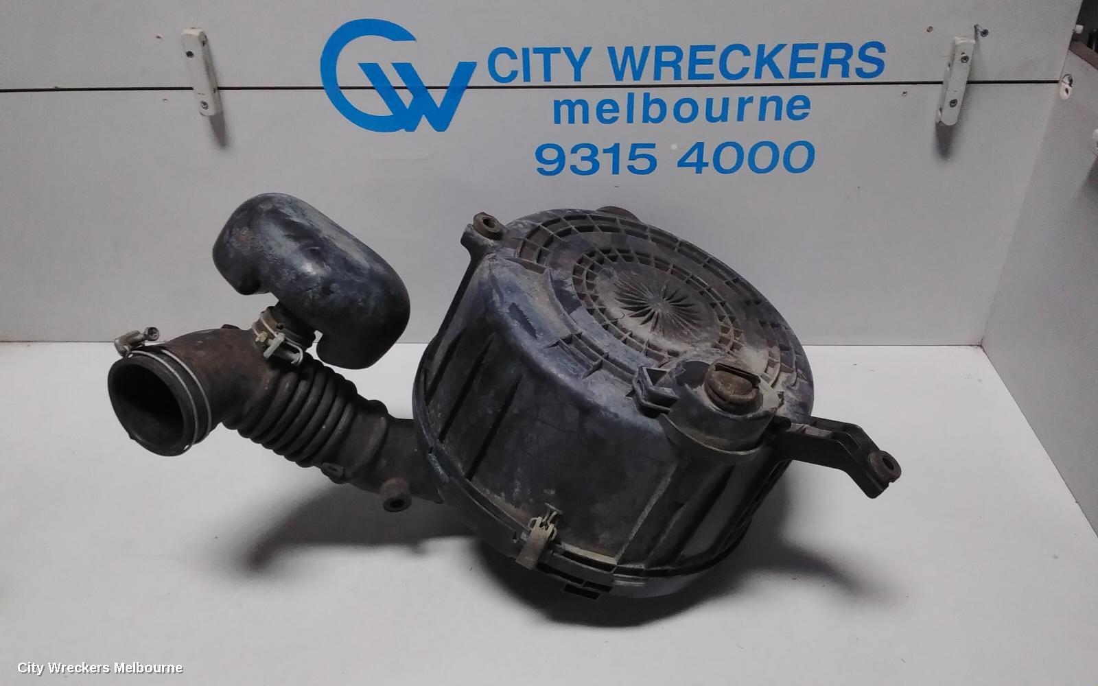TOYOTA HILUX AIR CLEANER/BOX, AIR CLEANER, 2.7, PETROL, 03/2005 - 08/2015