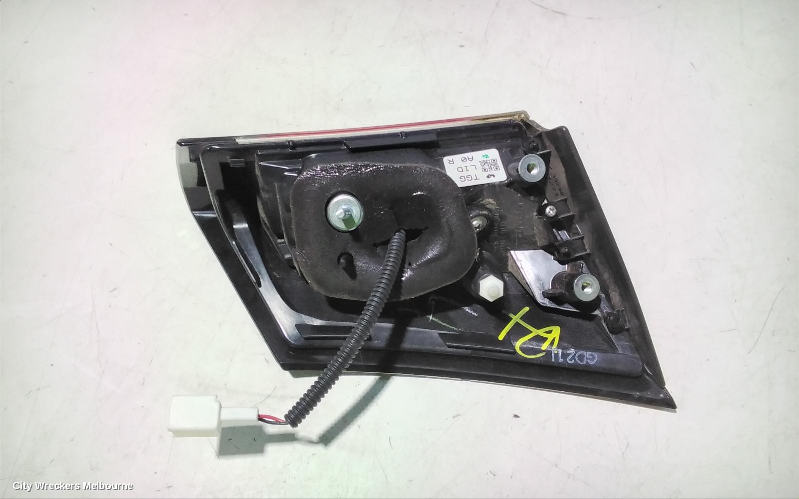 HONDA CIVIC REAR GARNISH, TAILGATE LAMP (RH SIDE), 10TH GEN, HATCH, 02/2017 ONWARDS