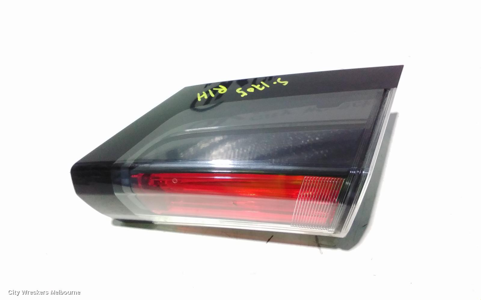 HONDA CIVIC REAR GARNISH, TAILGATE LAMP (RH SIDE), 10TH GEN, HATCH, 02/2017 ONWARDS