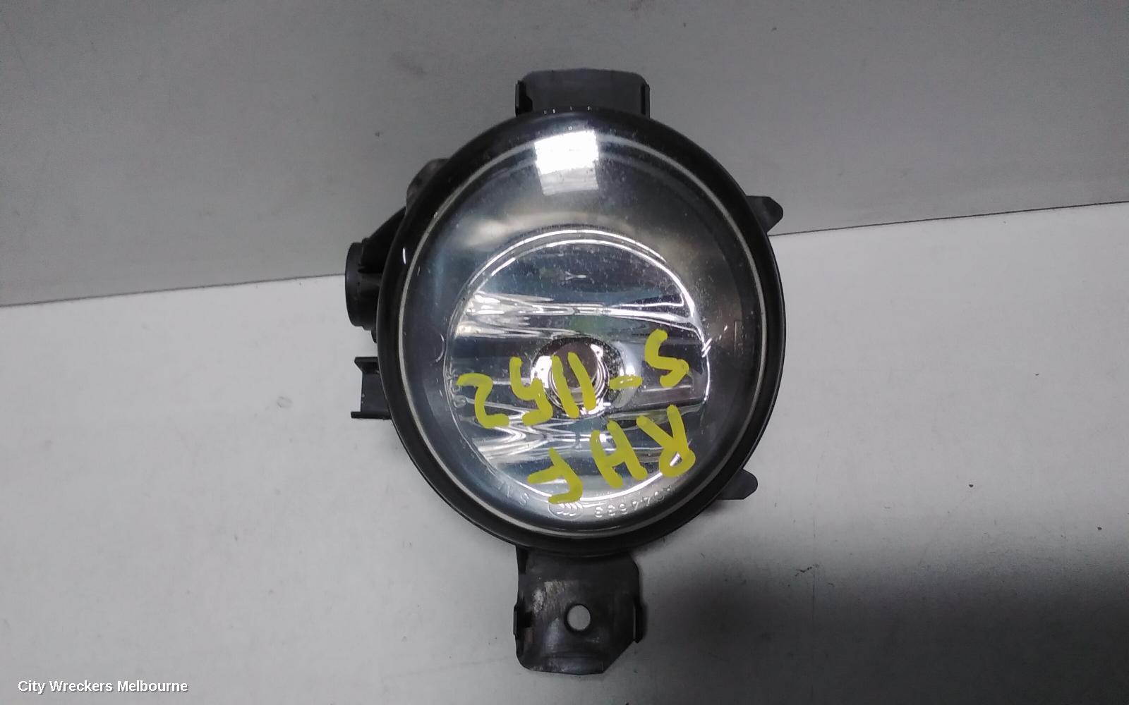 BMW 1 SERIES RIGHT INDICATOR/FOG/SIDE, BUMPER FOGLAMP, E82/E87/E88, COUPE/HATCH/CABRIO, OVAL TYPE, 10/2004 - 09/2013