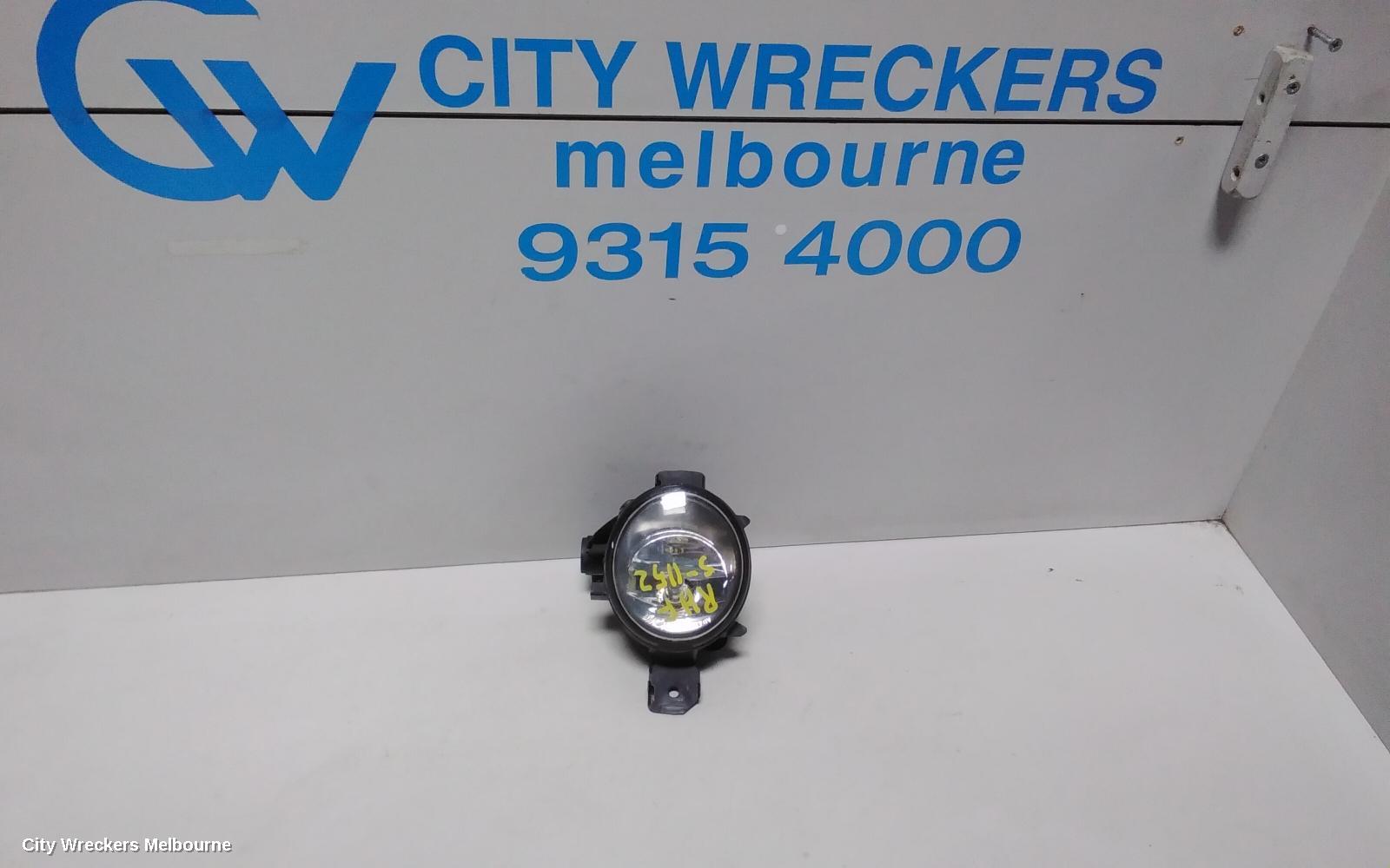 BMW 1 SERIES RIGHT INDICATOR/FOG/SIDE, BUMPER FOGLAMP, E82/E87/E88, COUPE/HATCH/CABRIO, OVAL TYPE, 10/2004 - 09/2013