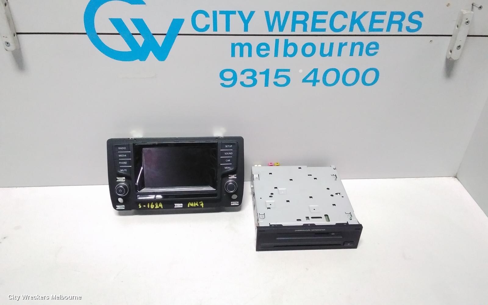 VOLKSWAGEN GOLF RADIO/CD/DVD/SAT/TV, DISPLAY SCREEN, 6.5IN, NON SAT NAV TYPE, GEN 7, 03/2013 - 03/2017