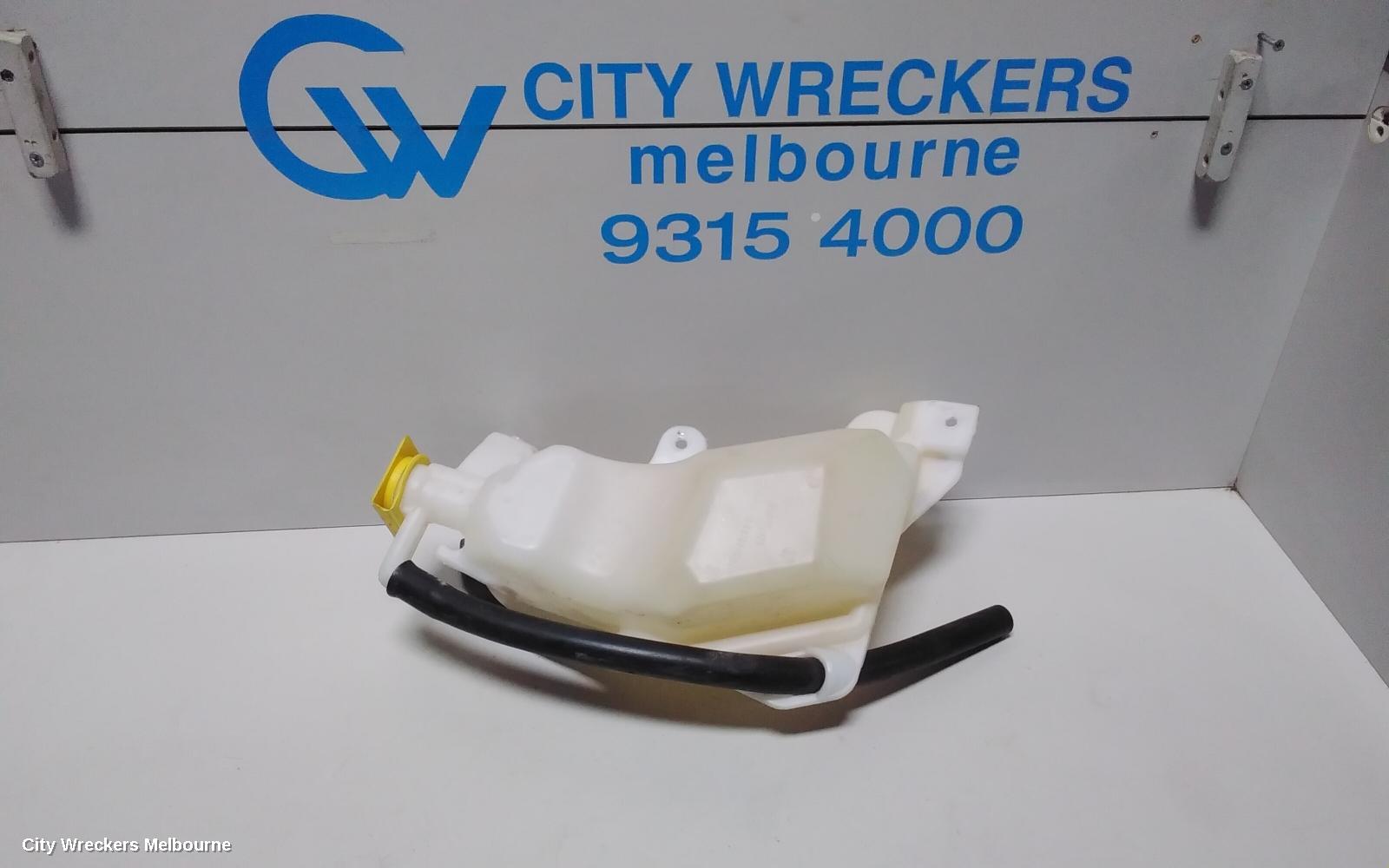 JEEP GRANDCHEROKEE WASHER BOTTLE, WK, W/ H/LAMP WASHER TYPE, 10/2010 ONWARDS