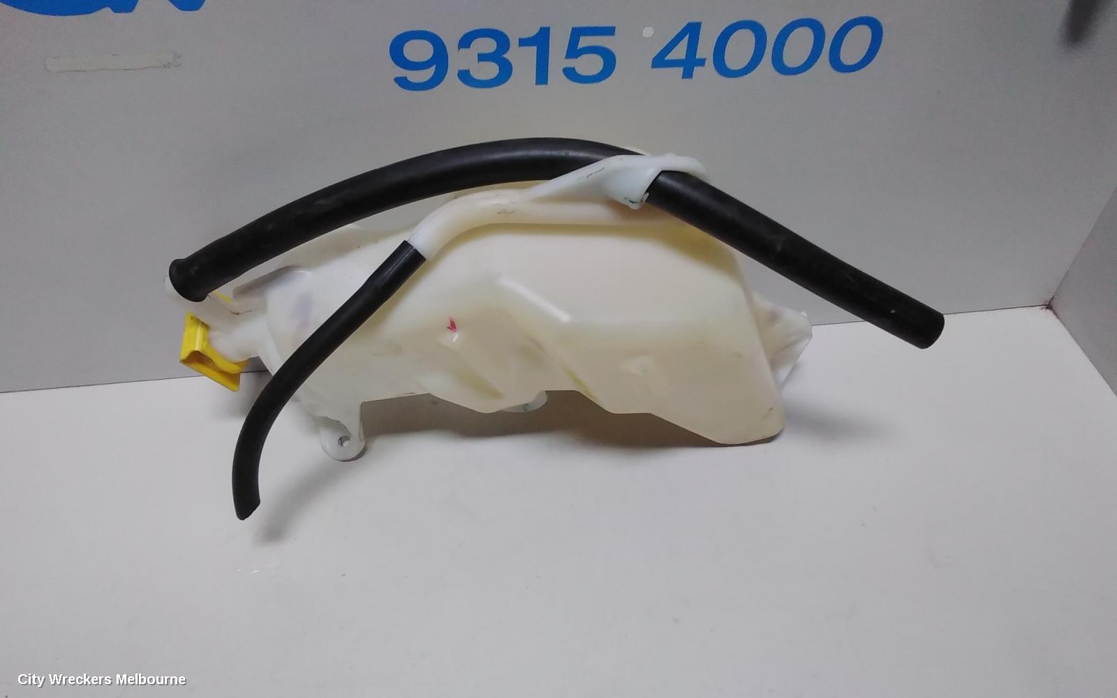 JEEP GRANDCHEROKEE WASHER BOTTLE, WK, W/ H/LAMP WASHER TYPE, 10/2010 ONWARDS
