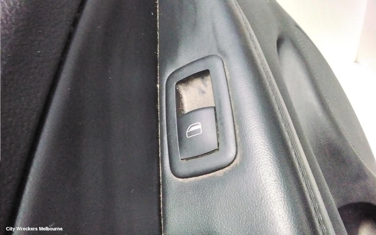 JEEP GRANDCHEROKEE DOOR TRIM, LH REAR, WK, LEATHER, 10/2010 ONWARDS