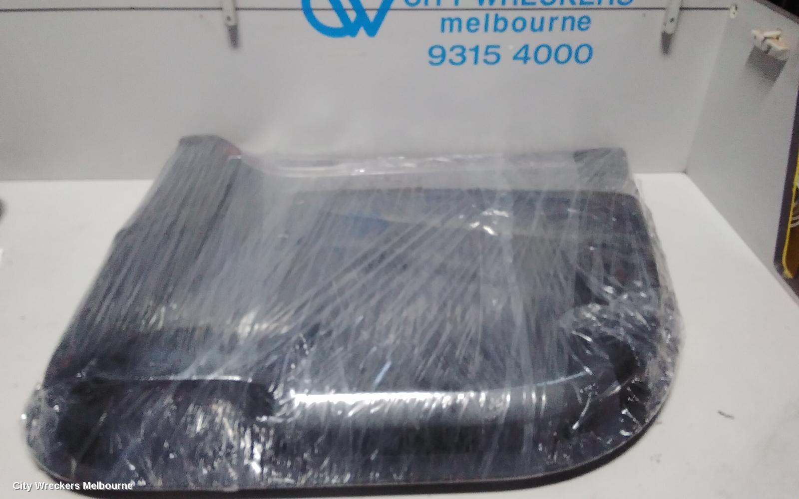 JEEP GRANDCHEROKEE DOOR TRIM, RH FRONT, WK, LEATHER, 10/2010 ONWARDS