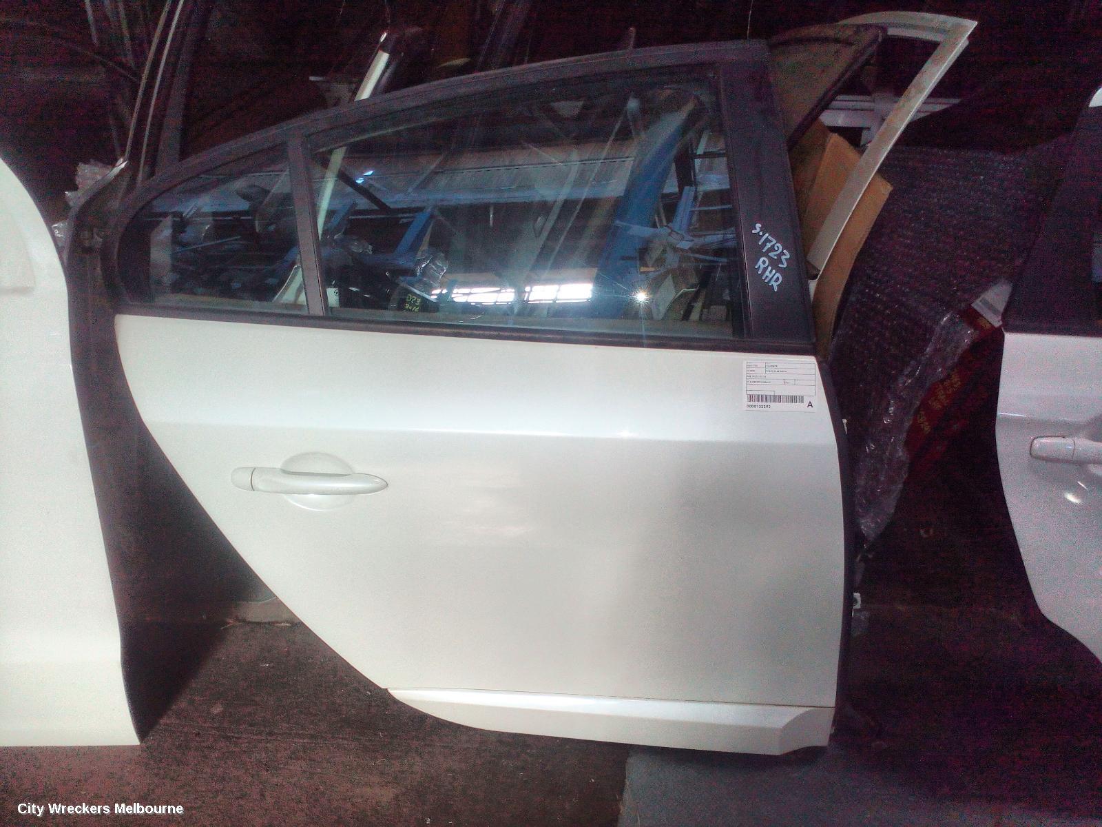 RENAULT FLUENCE RIGHT REAR DOOR, X38, 09/2010 - 01/2016