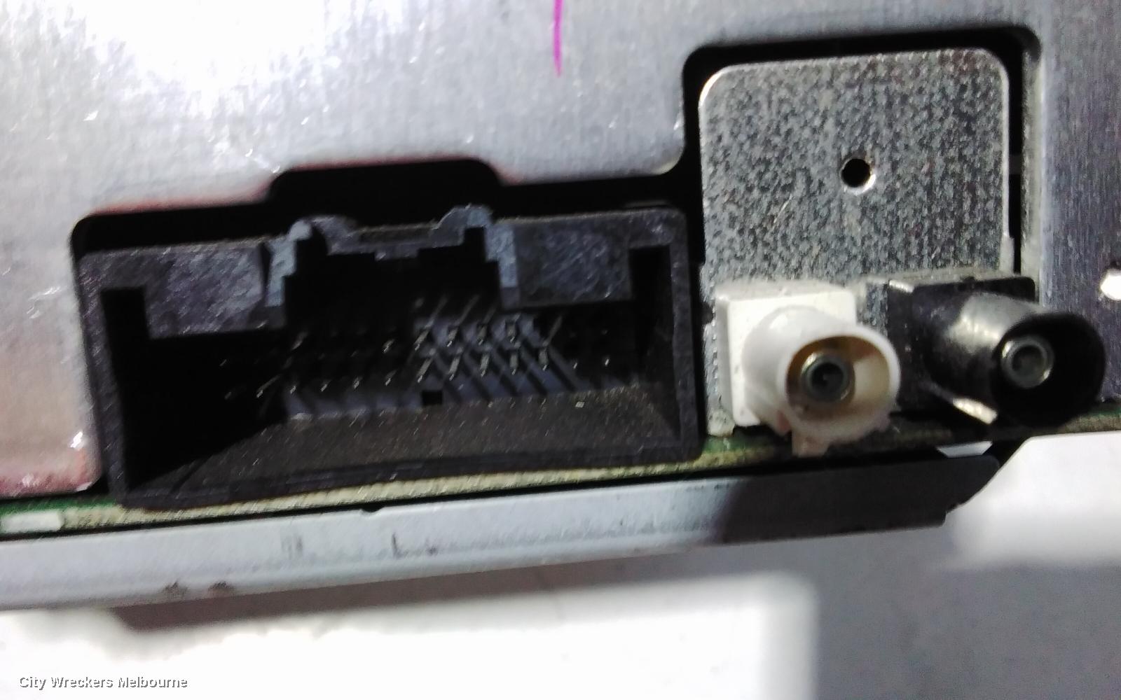 FORD FOCUS RADIO/CD/DVD/SAT/TV, HEAD UNIT (FORD AUDIO SYSTEM), LW, 05/2011 - 08/2015