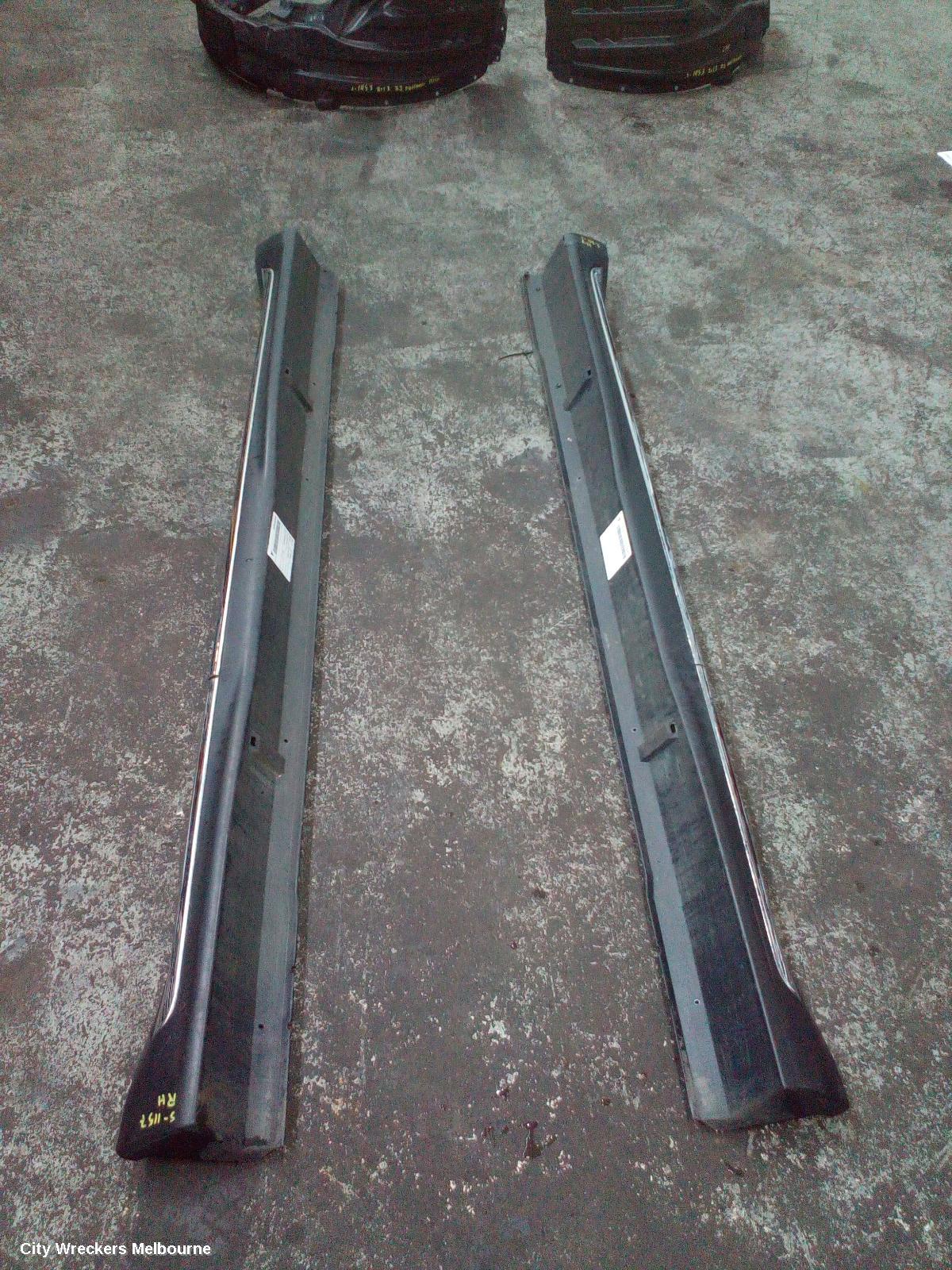 MITSUBISHI OUTLANDER SIDE STEP/SKIRT, ZH, LH SIDE, 09/2009 - 10/2012