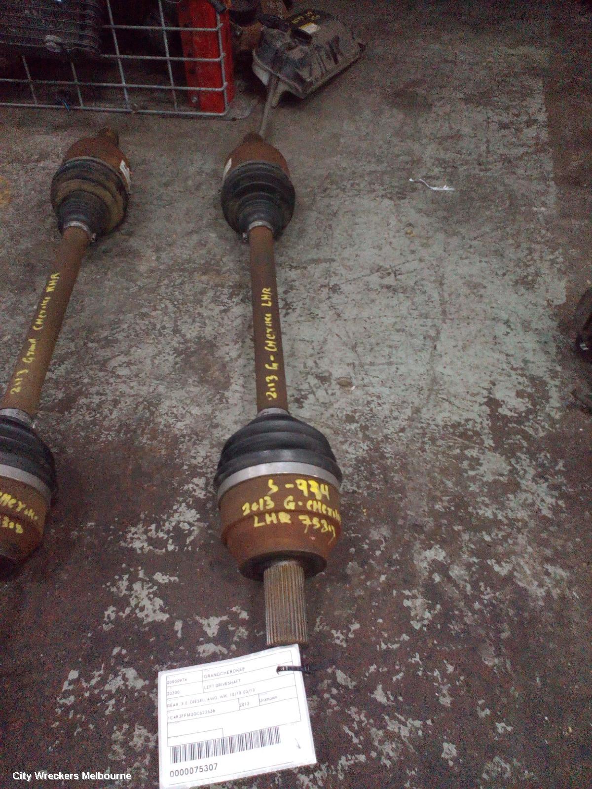 JEEP GRANDCHEROKEE LEFT DRIVESHAFT, REAR, 3.0, DIESEL, AWD, WK, 10/2010 - 03/2013