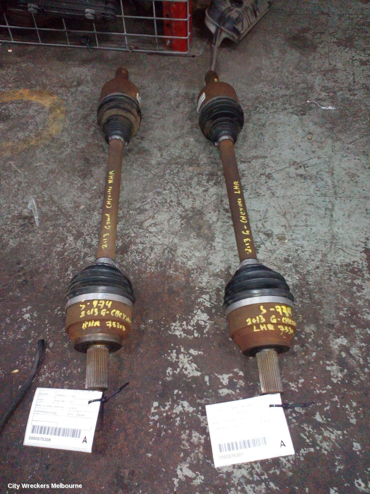 JEEP GRANDCHEROKEE RIGHT DRIVESHAFT, REAR, 3.0, DIESEL, AWD, WK, 10/2010 - 03/2013