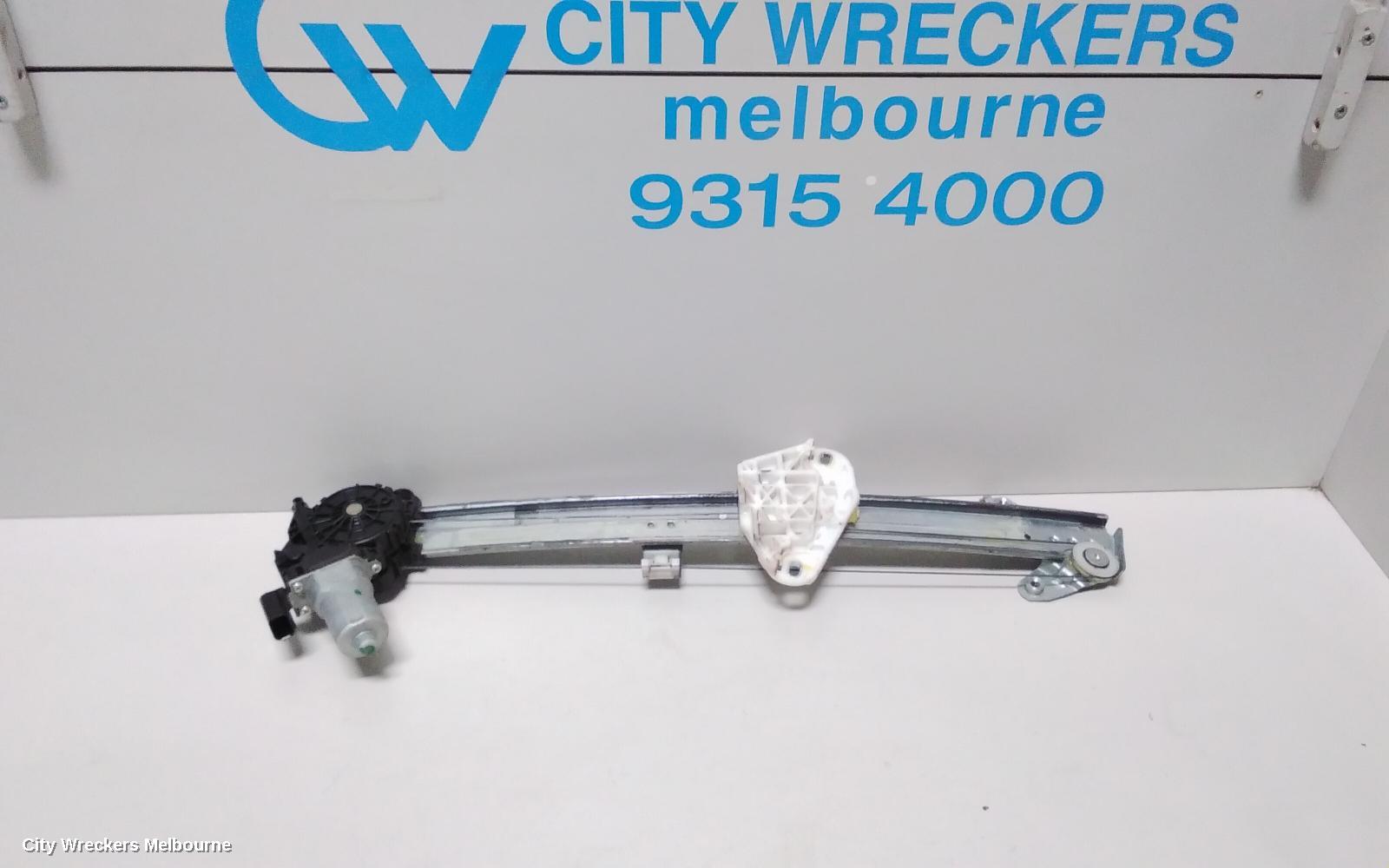 HONDA HRV RIGHT FRONT WINDOW REG/MOTOR, RU, 12/2014 - 10/2021