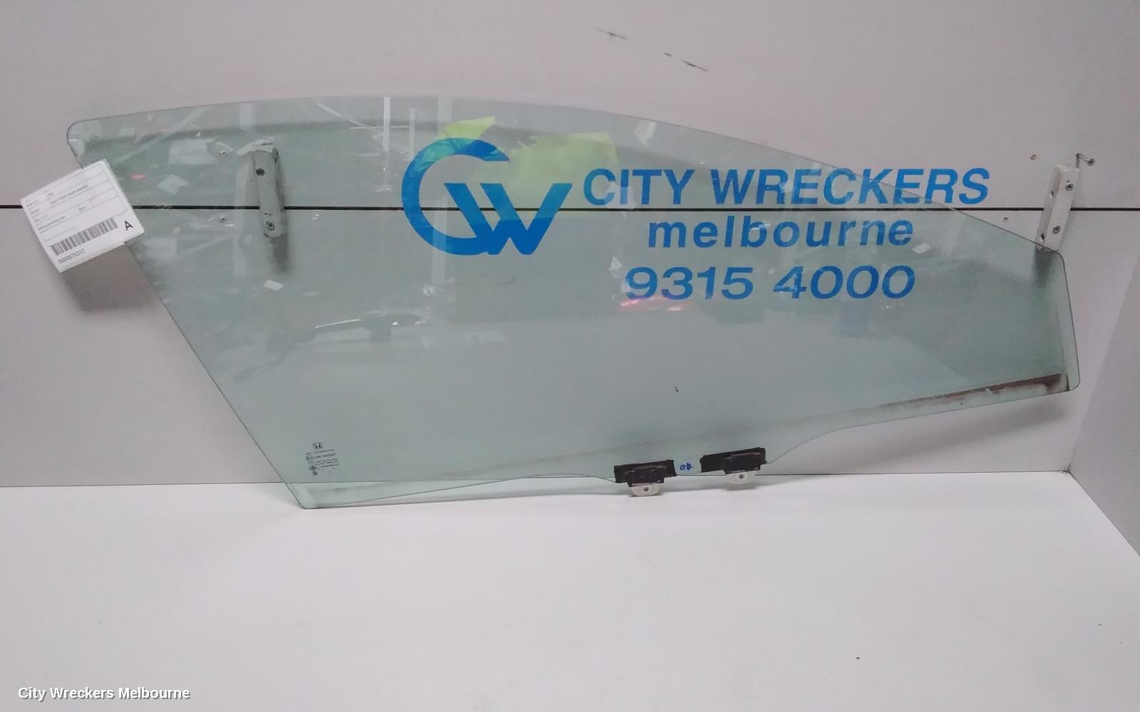 HONDA HRV RIGHT FRONT DOOR WINDOW, RU, 12/2014 - 10/2021