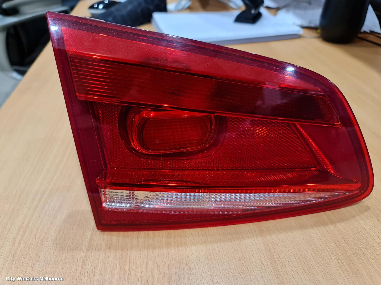 VOLKSWAGEN PASSAT REAR GARNISH, TAILGATE LAMP (LH SIDE), NON LED TYPE, 3C/MK6 B7, WAGON, 09/2010 - 05/2015