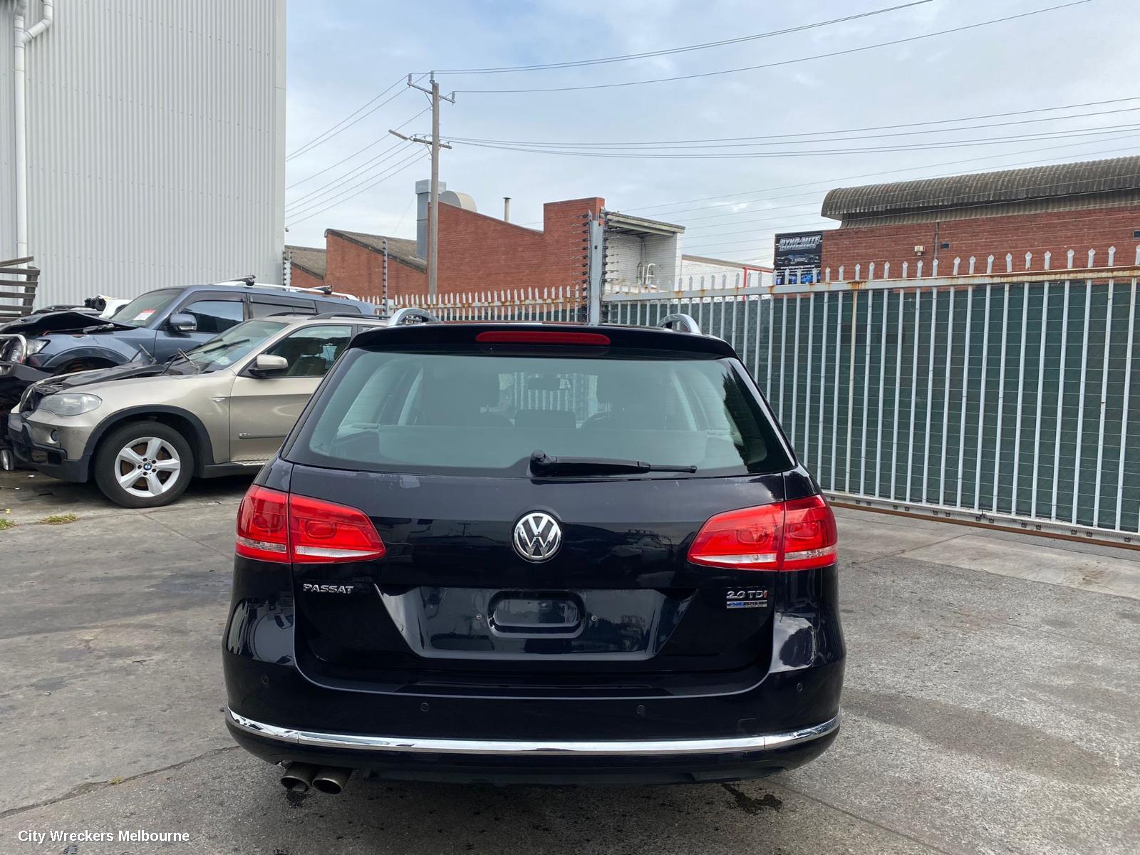 VOLKSWAGEN PASSAT HIGH LEVEL STOPLIGHT, 3C, 04/2011 - 07/2015