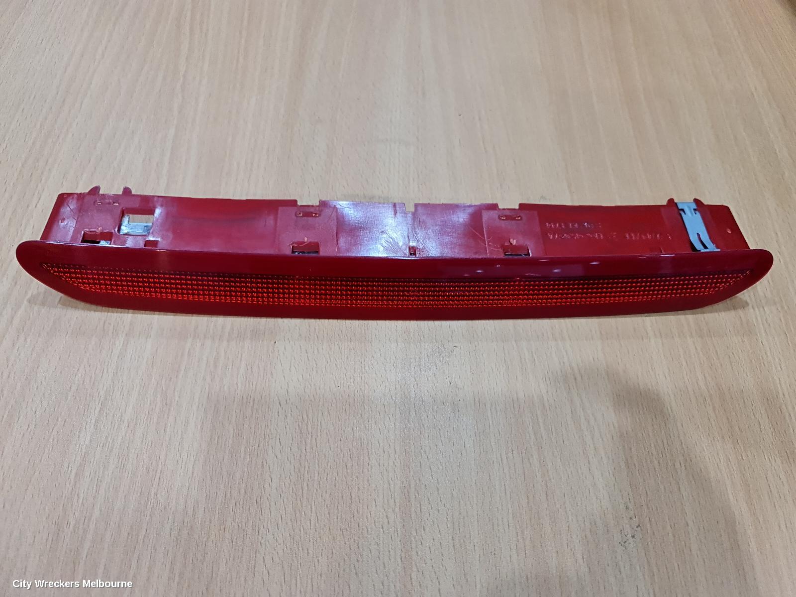 VOLKSWAGEN PASSAT HIGH LEVEL STOPLIGHT, 3C, 04/2011 - 07/2015
