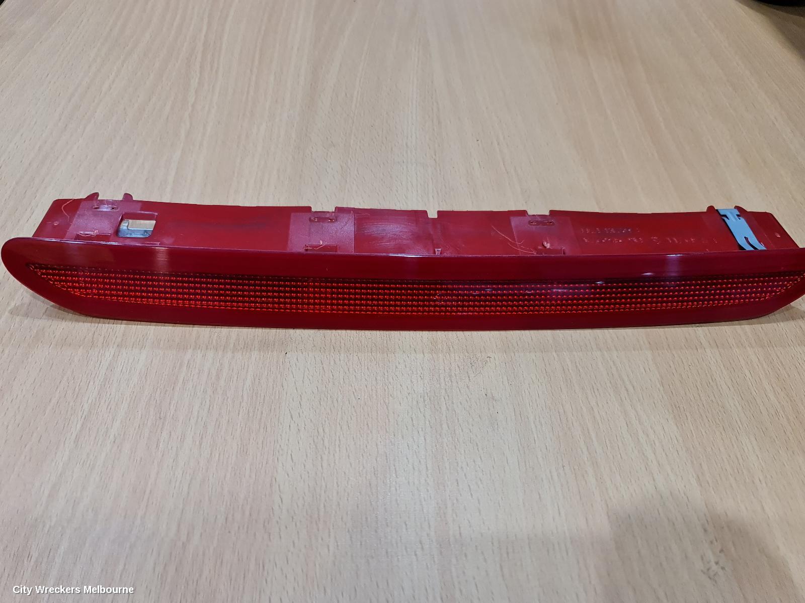 VOLKSWAGEN PASSAT HIGH LEVEL STOPLIGHT, 3C, 04/2011 - 07/2015